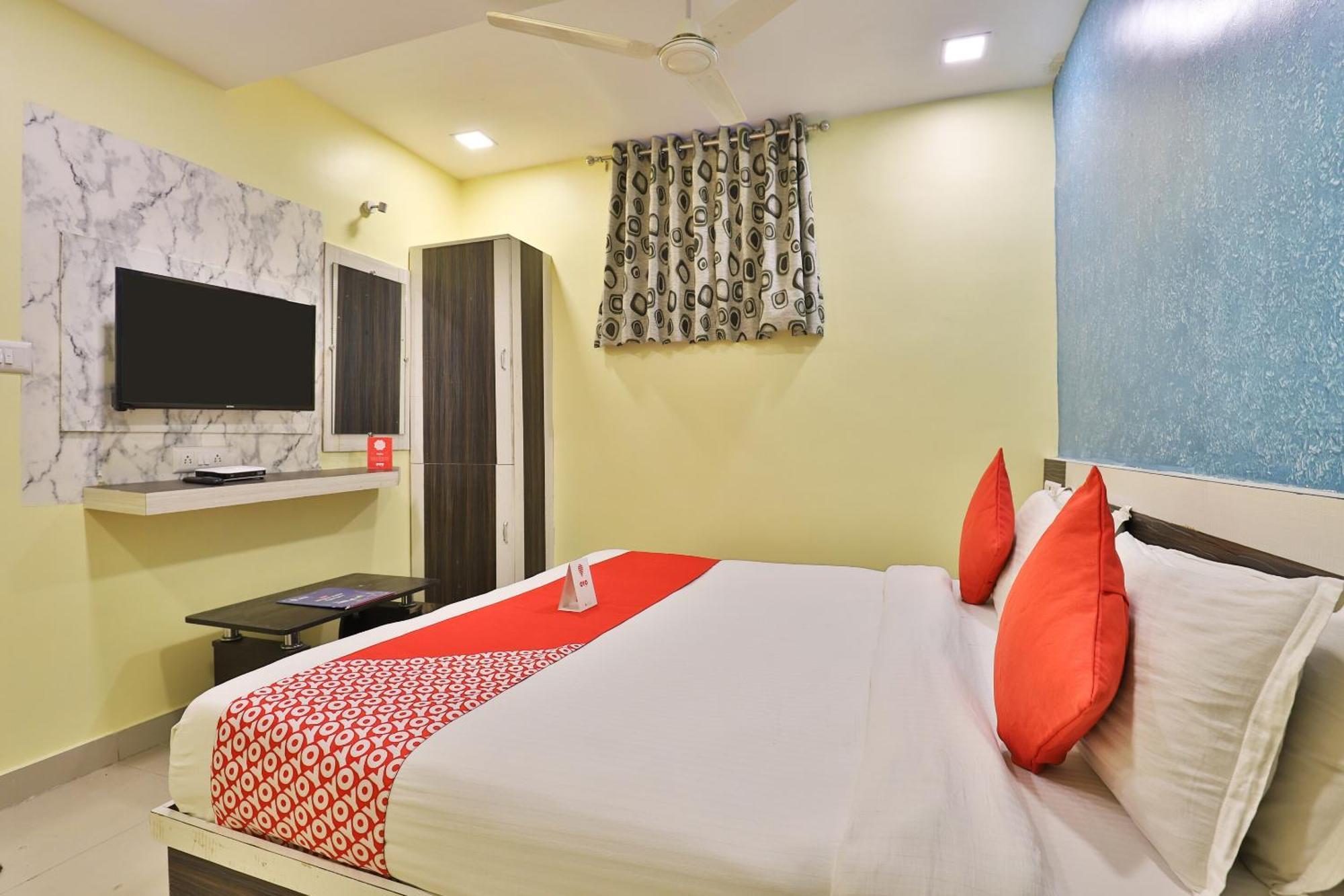 Hotel O Land Ahmedabad