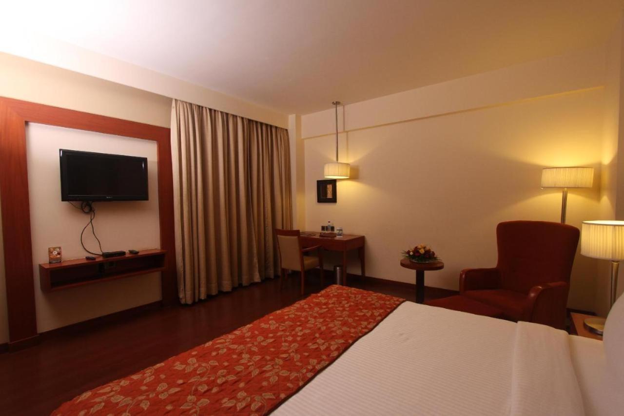 Hotel The Sky Imperial, Thaltej 3*