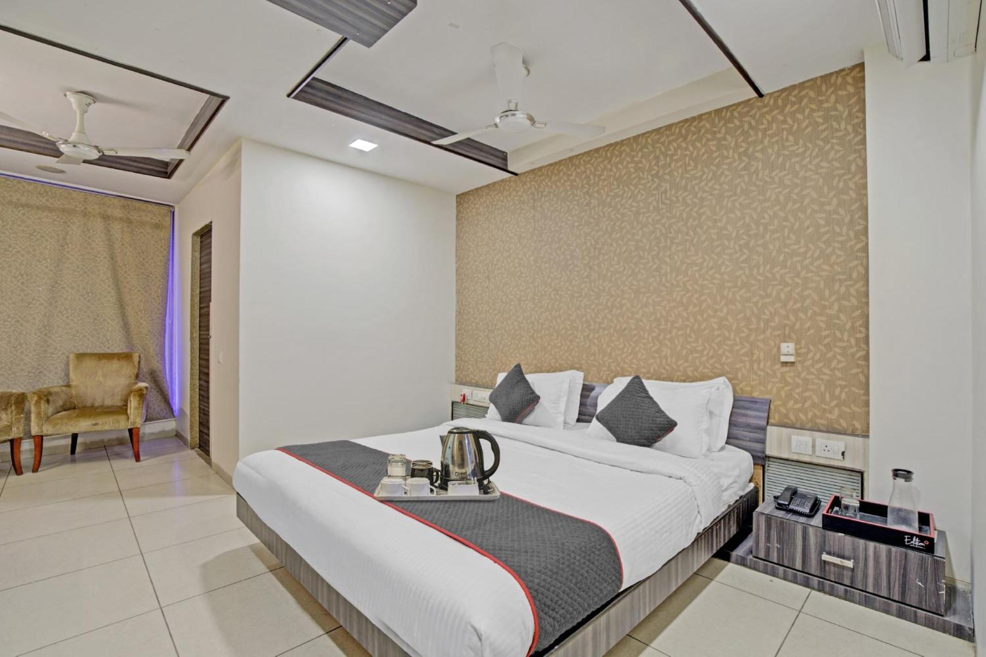 O The Kia Residency And Banquet Hotel Ahmedabad
