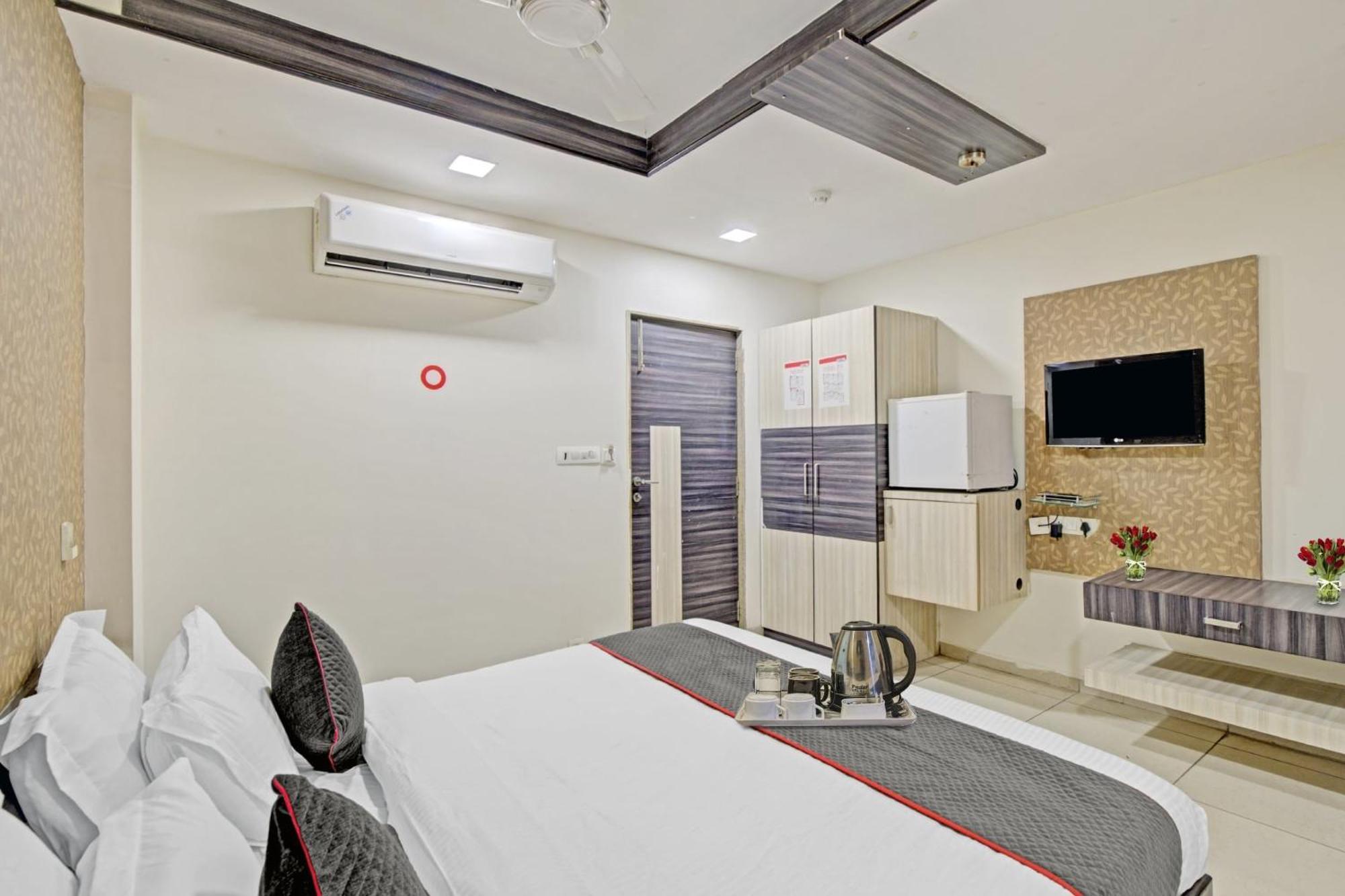 O The Kia Residency And Banquet Hotel 3*