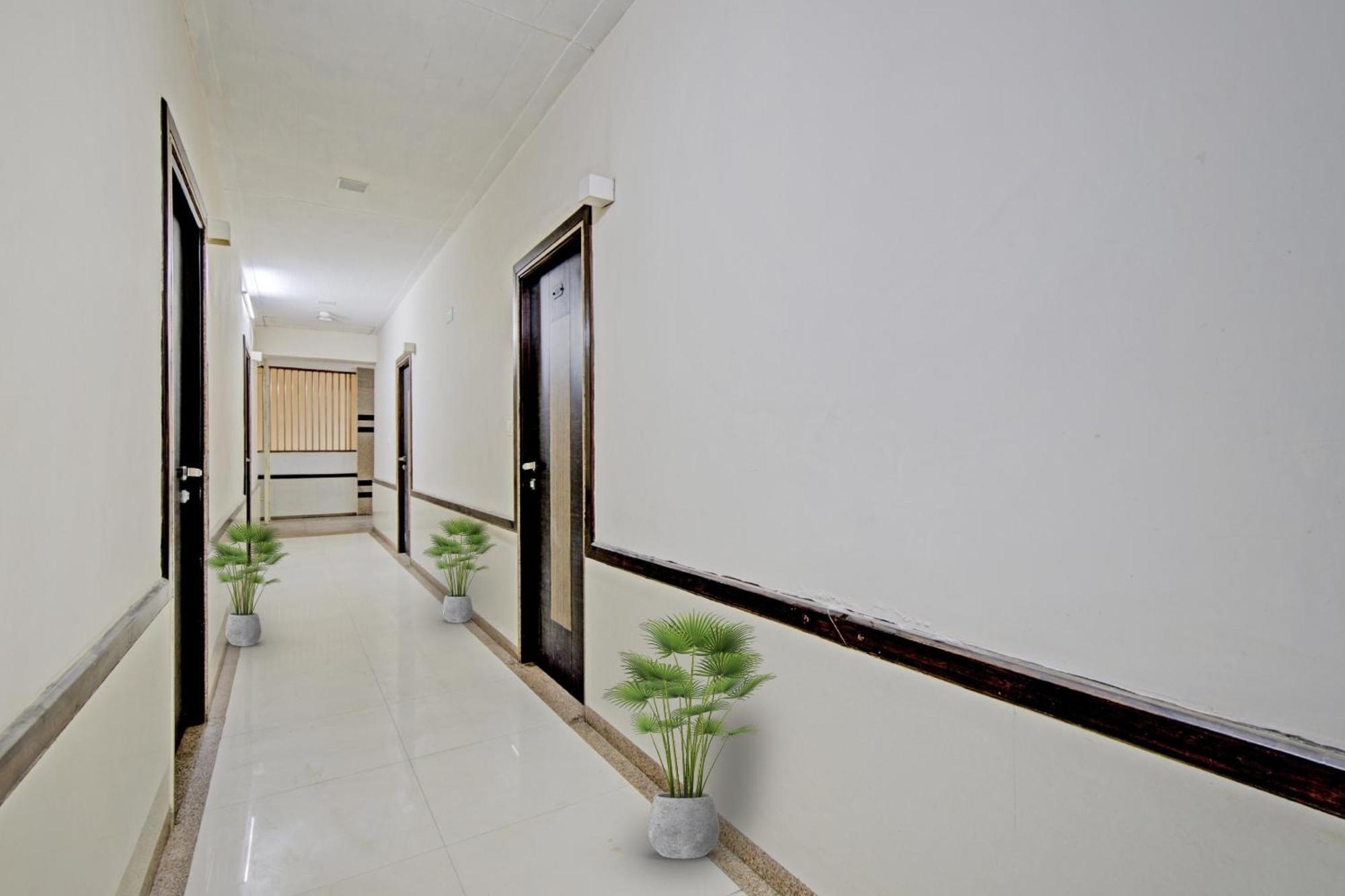O The Kia Residency And Banquet Hotel 3*
