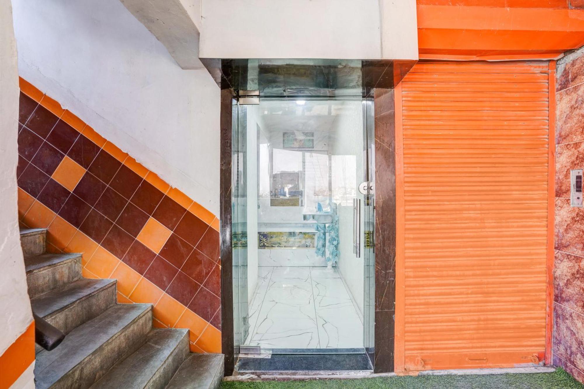 Super Collection O Maninagar Near Railway Station Formerly A1 Residency Ahmedabad