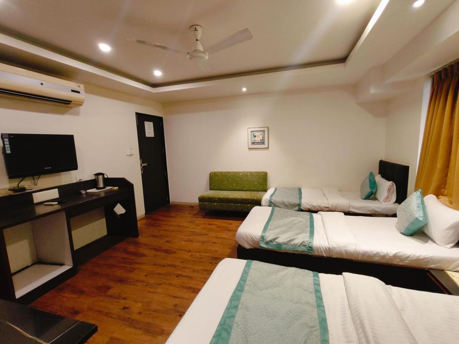 Venue 3*