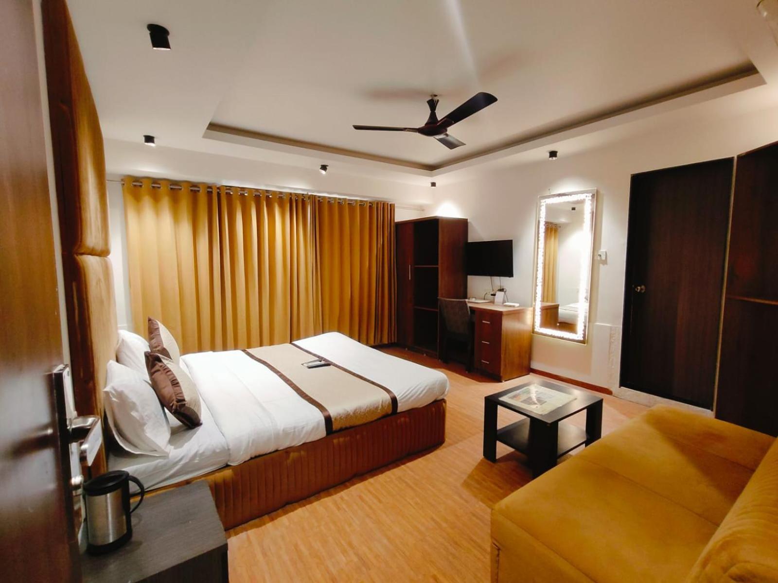 Venue 3*