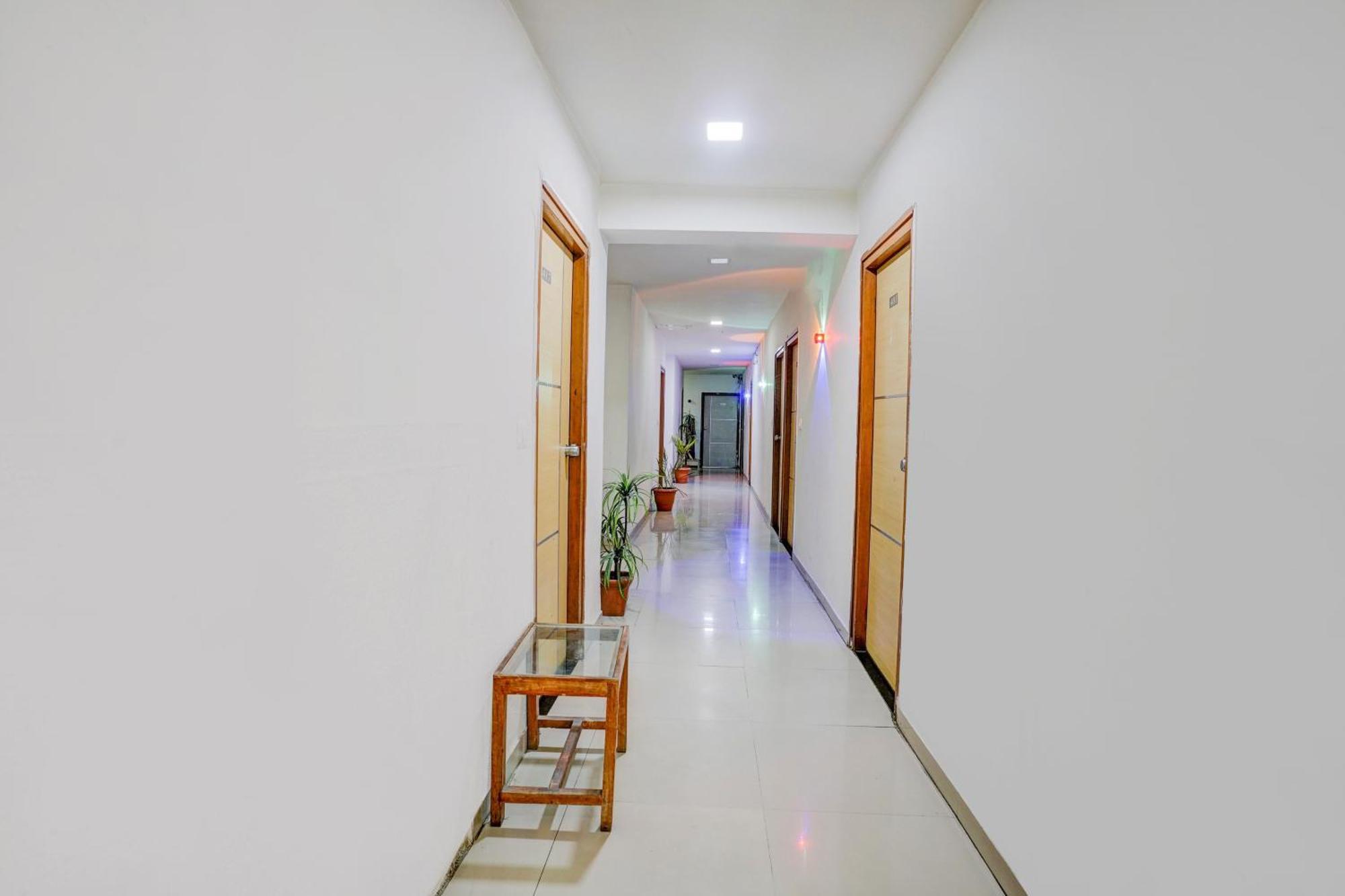 O Veejay Hotel Ahmedabad