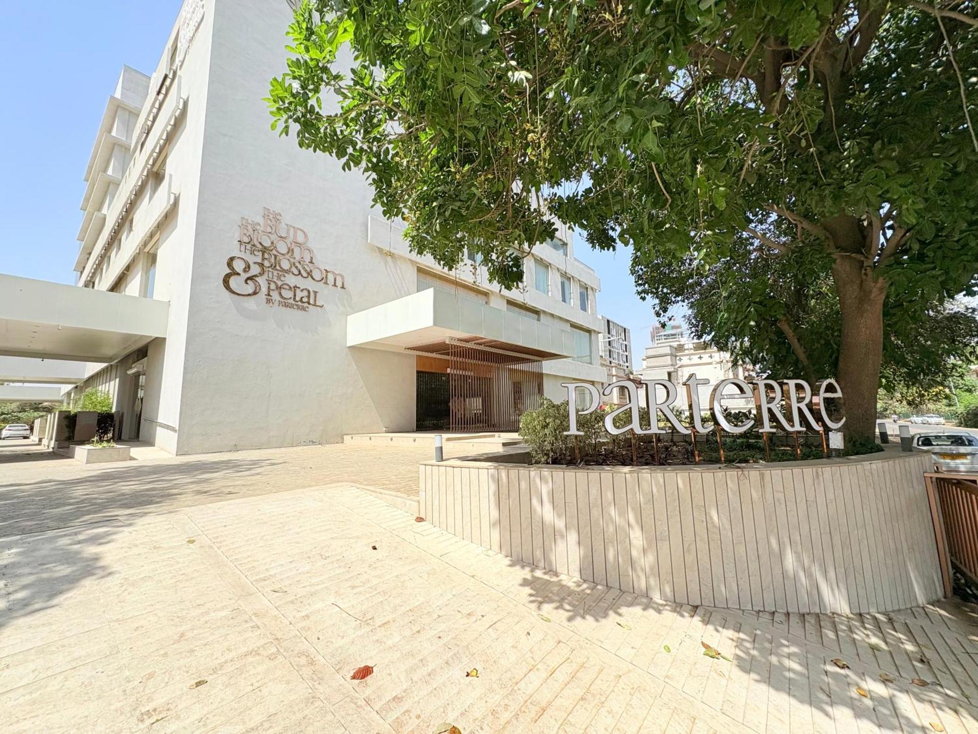 Hotel The Parterre 4*