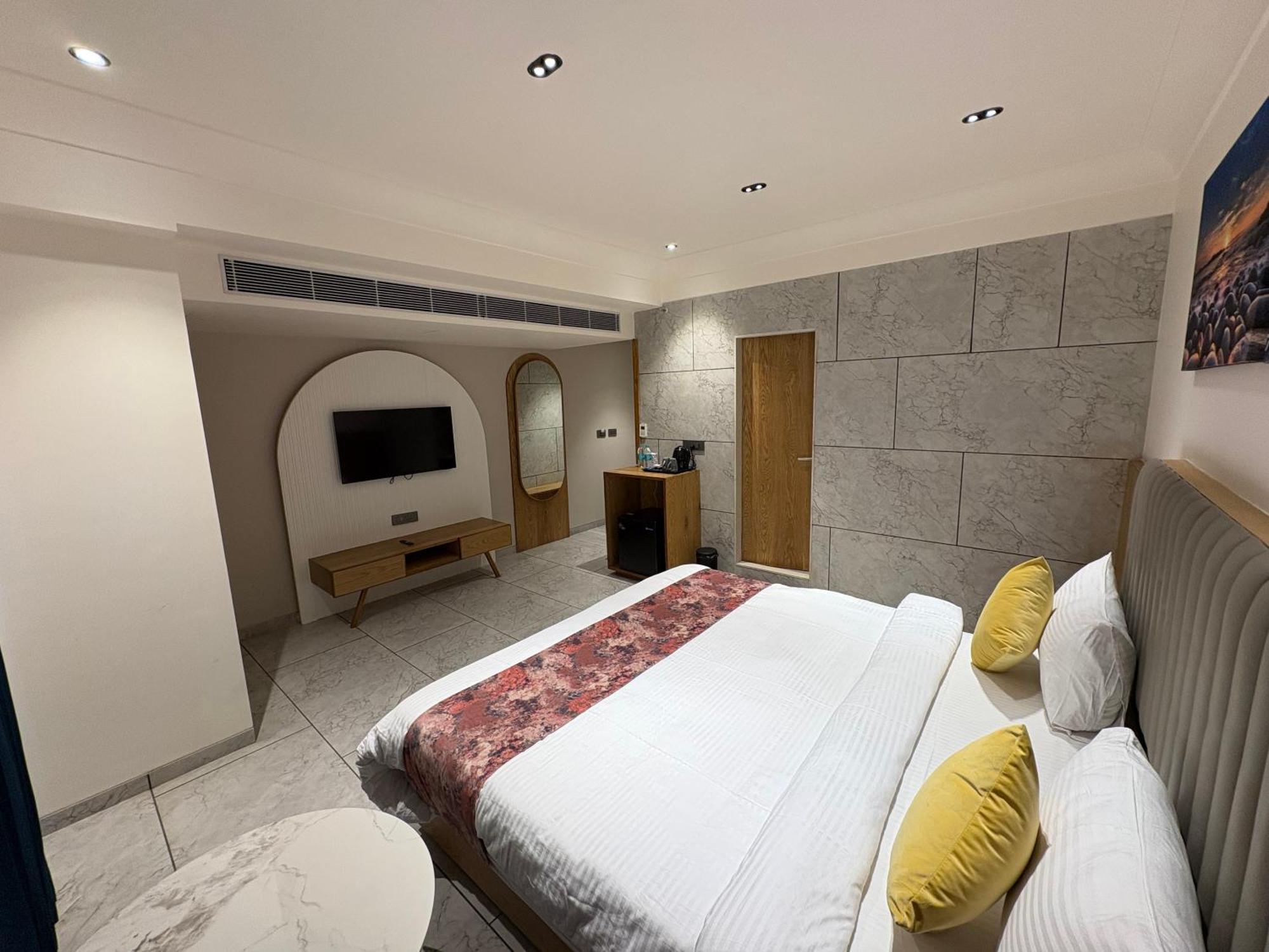 The Parterre Hotel 4*