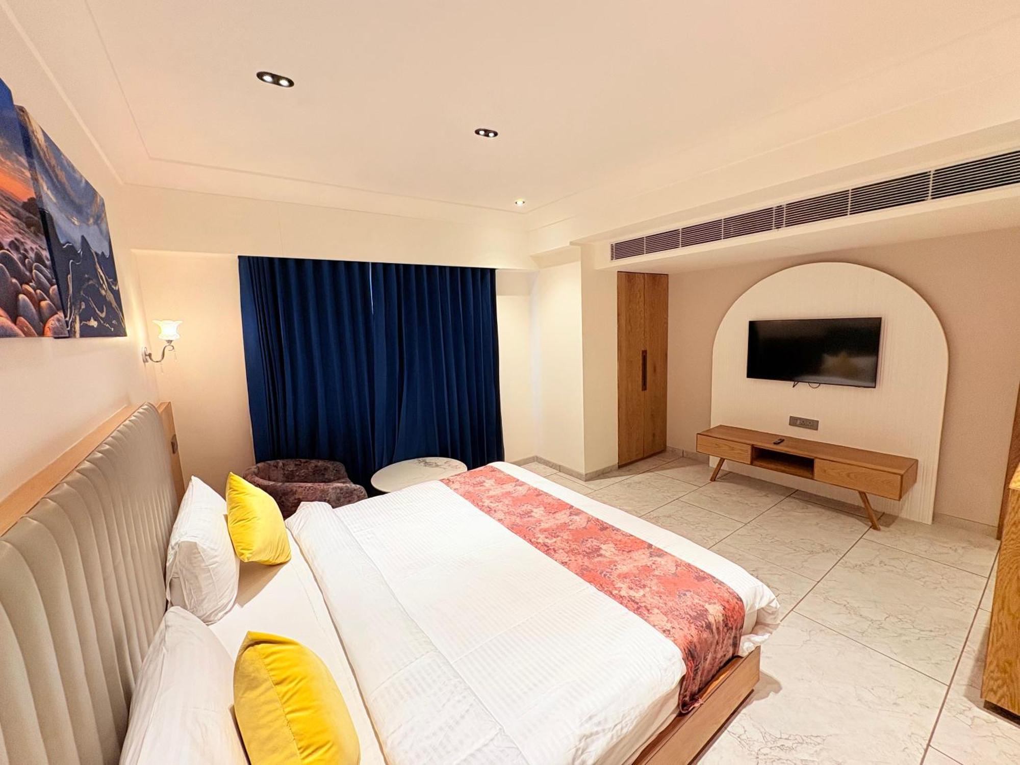 The Parterre 4*