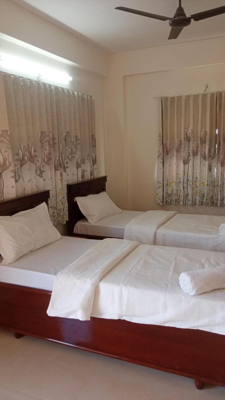 Elis Homestayz Hotel 3*