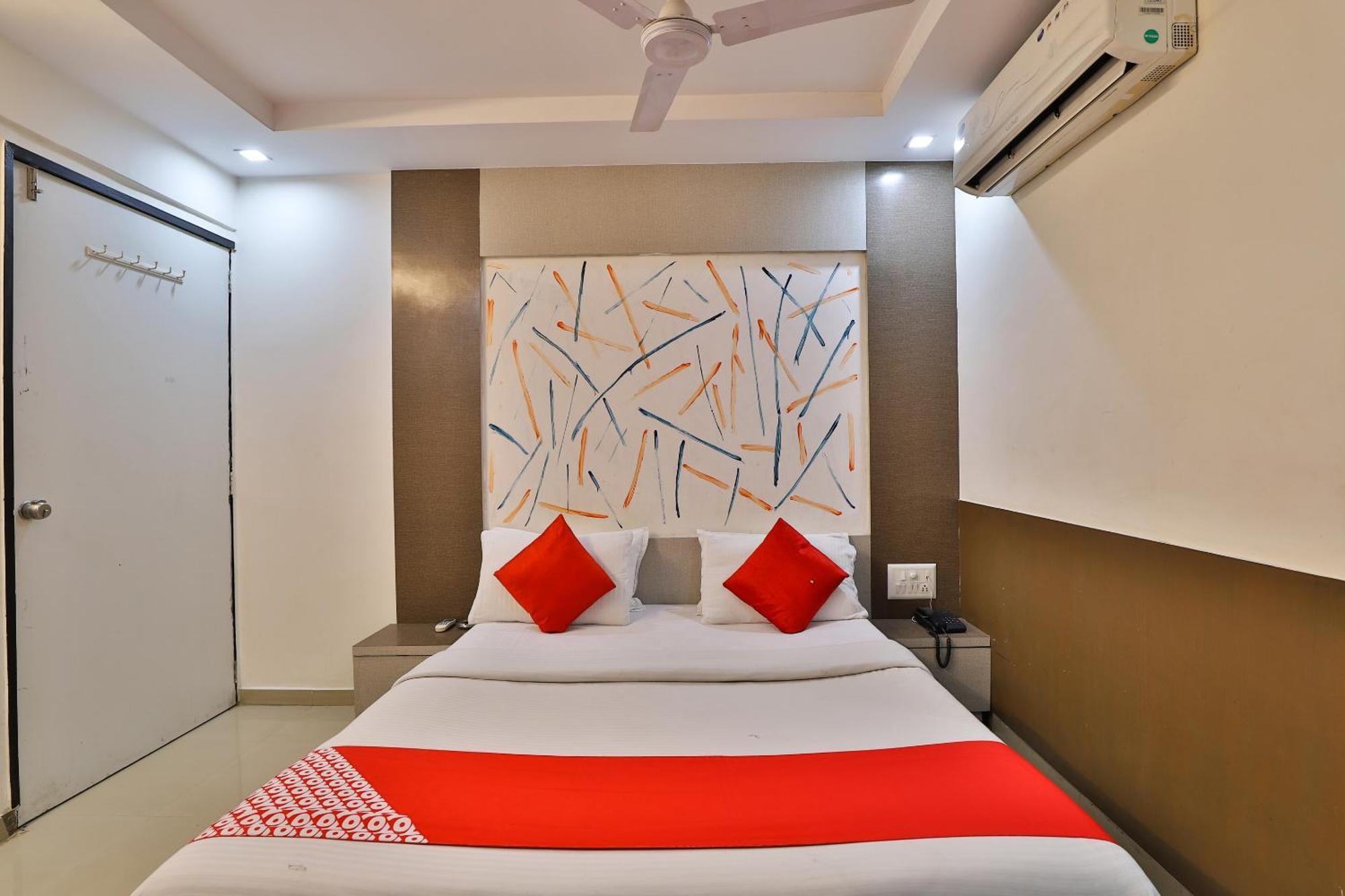 Hotel O Balaji Ahmedabad