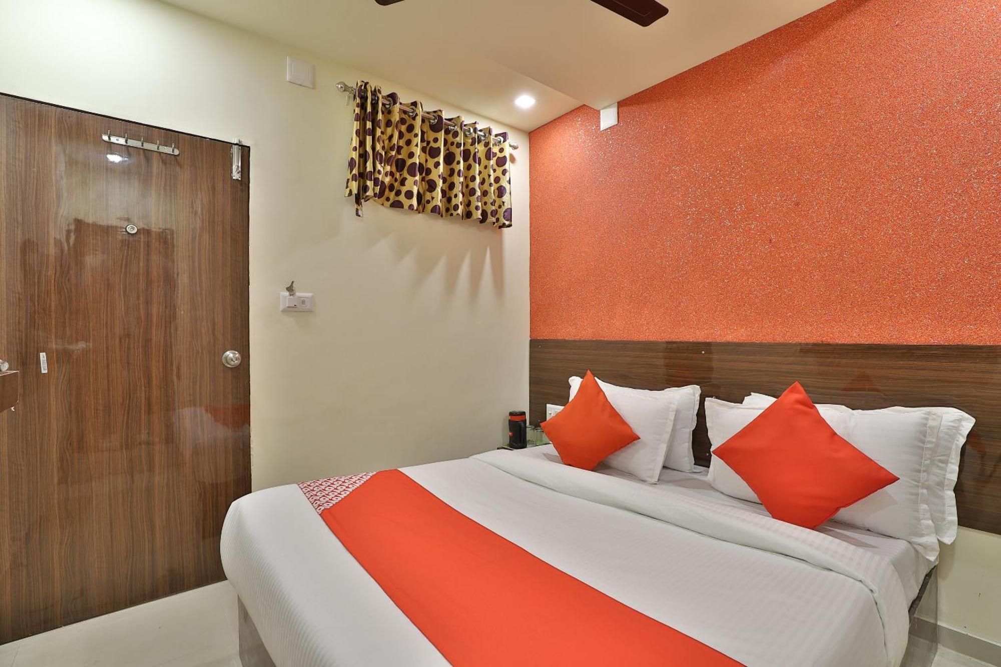 O Skyland Hotel Ahmedabad