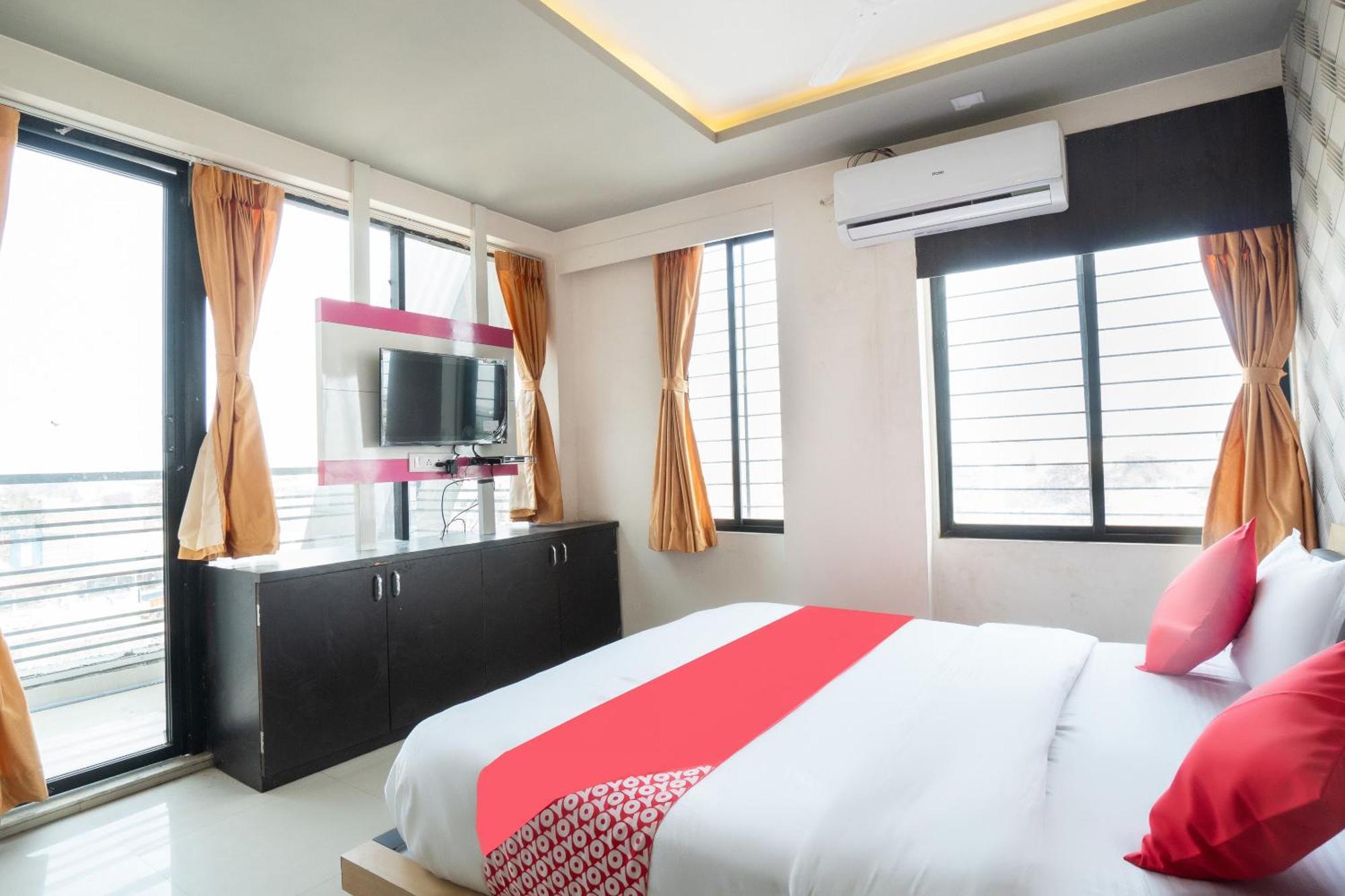 O Paradise Hotel 3*