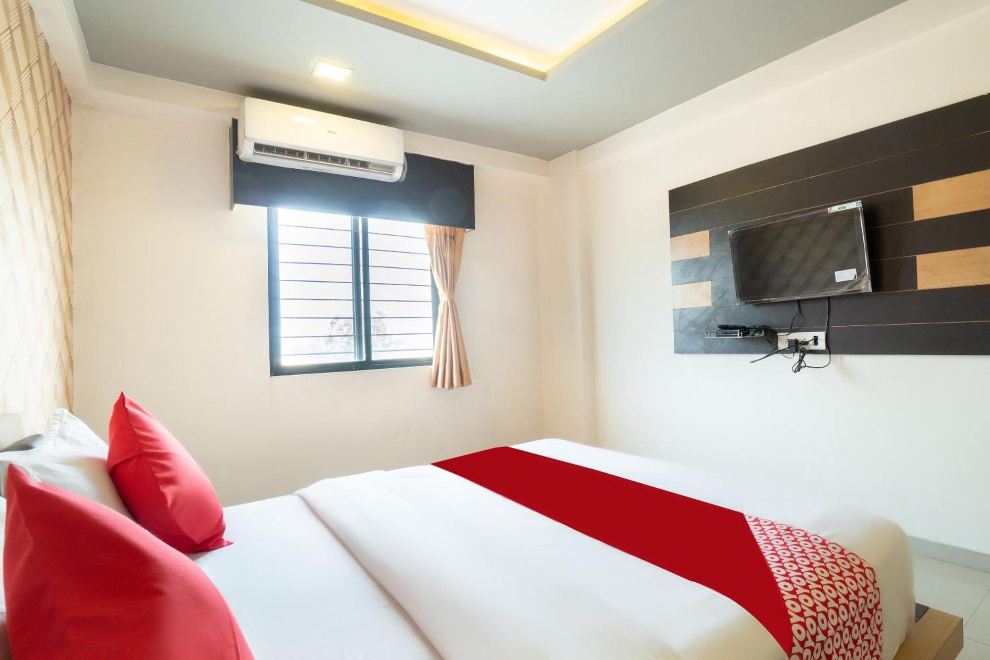 Hotel O Paradise 3*