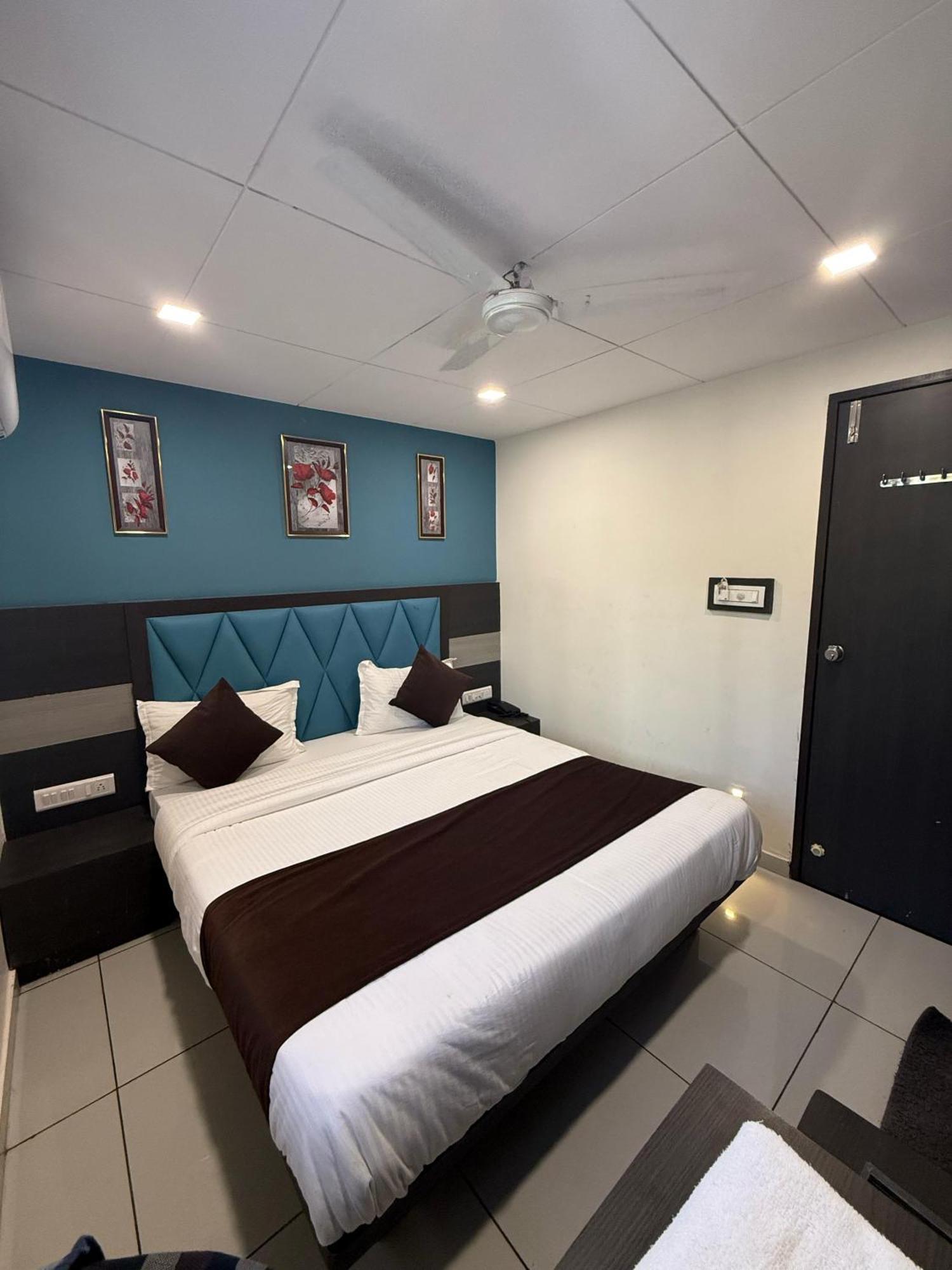 Sunview Hotel Ahmedabad
