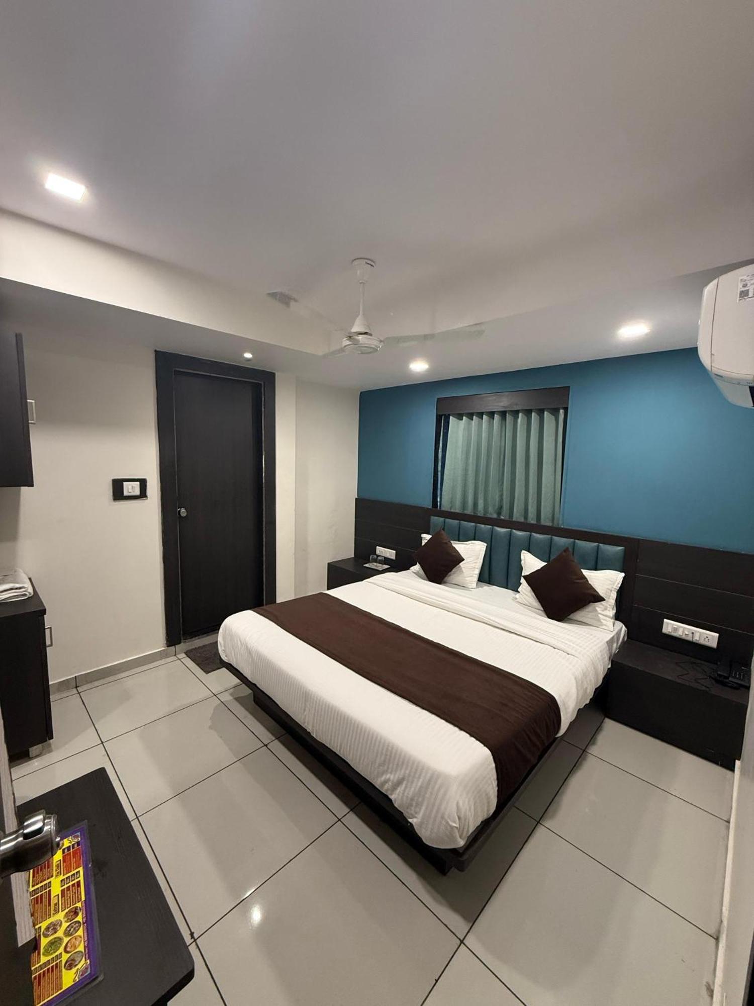 Hotel Sunview Ahmedabad