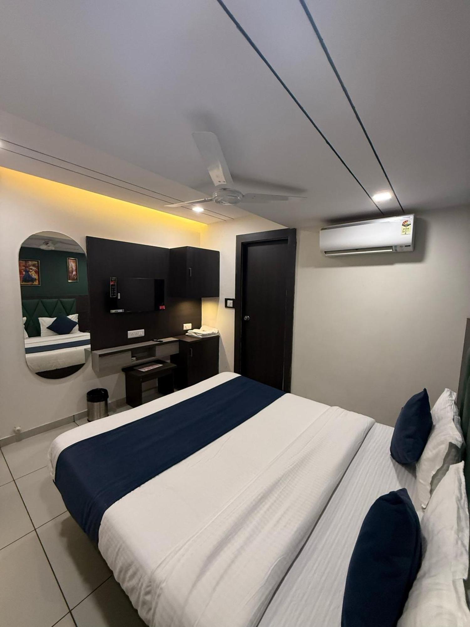 Hotel Sunview Ahmedabad