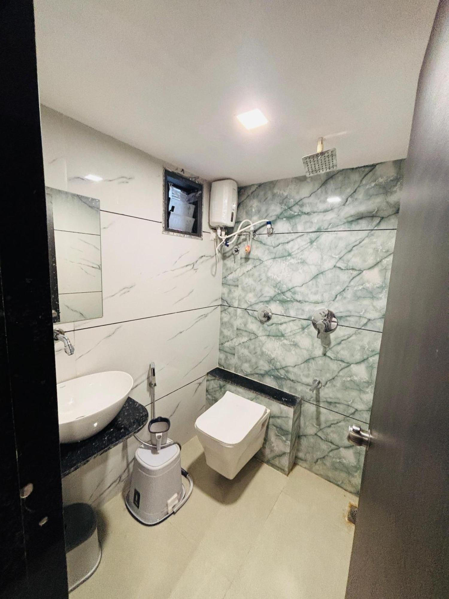 Hotel Sunview Ahmedabad