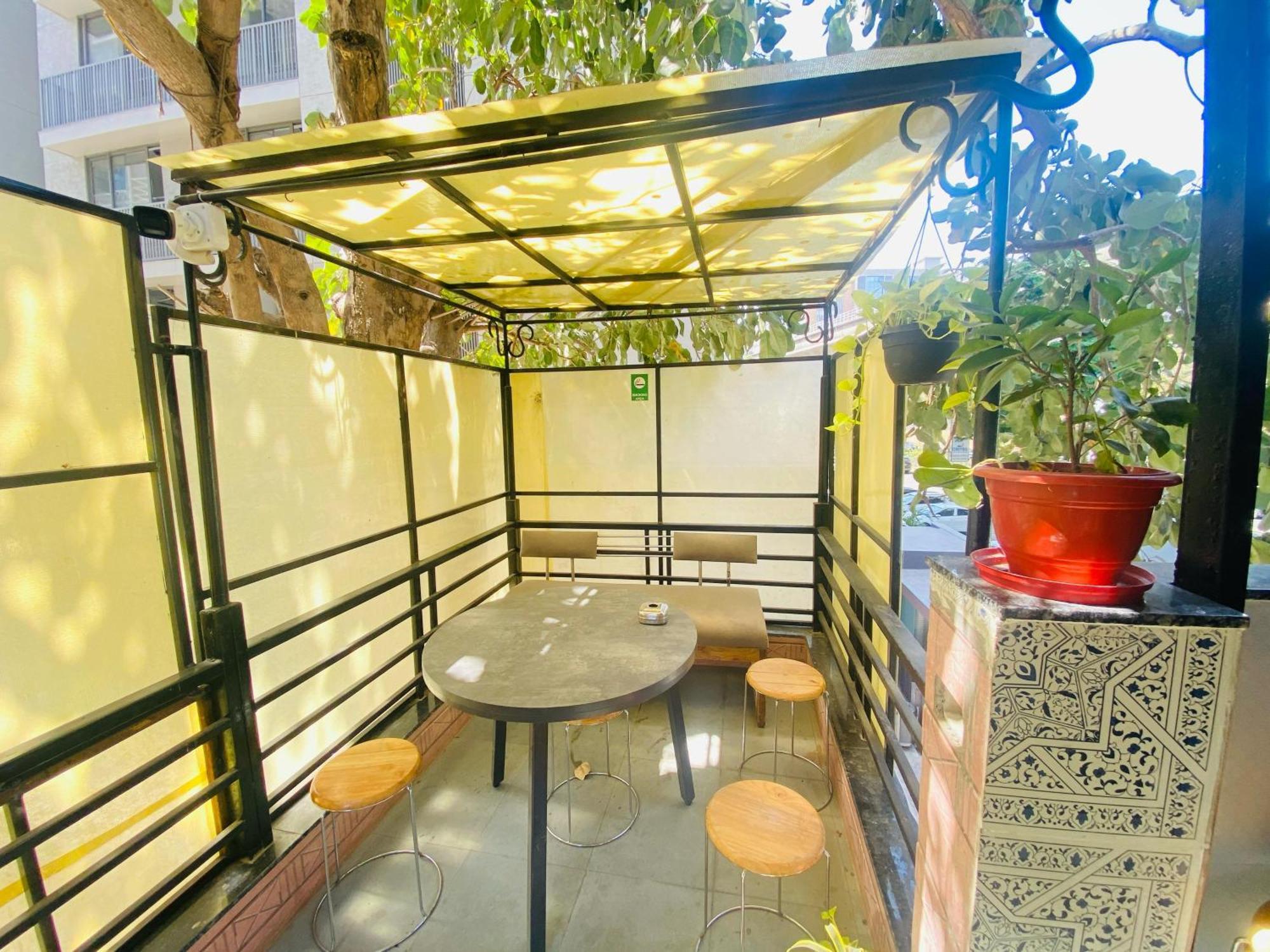 Rv Residency Hotel