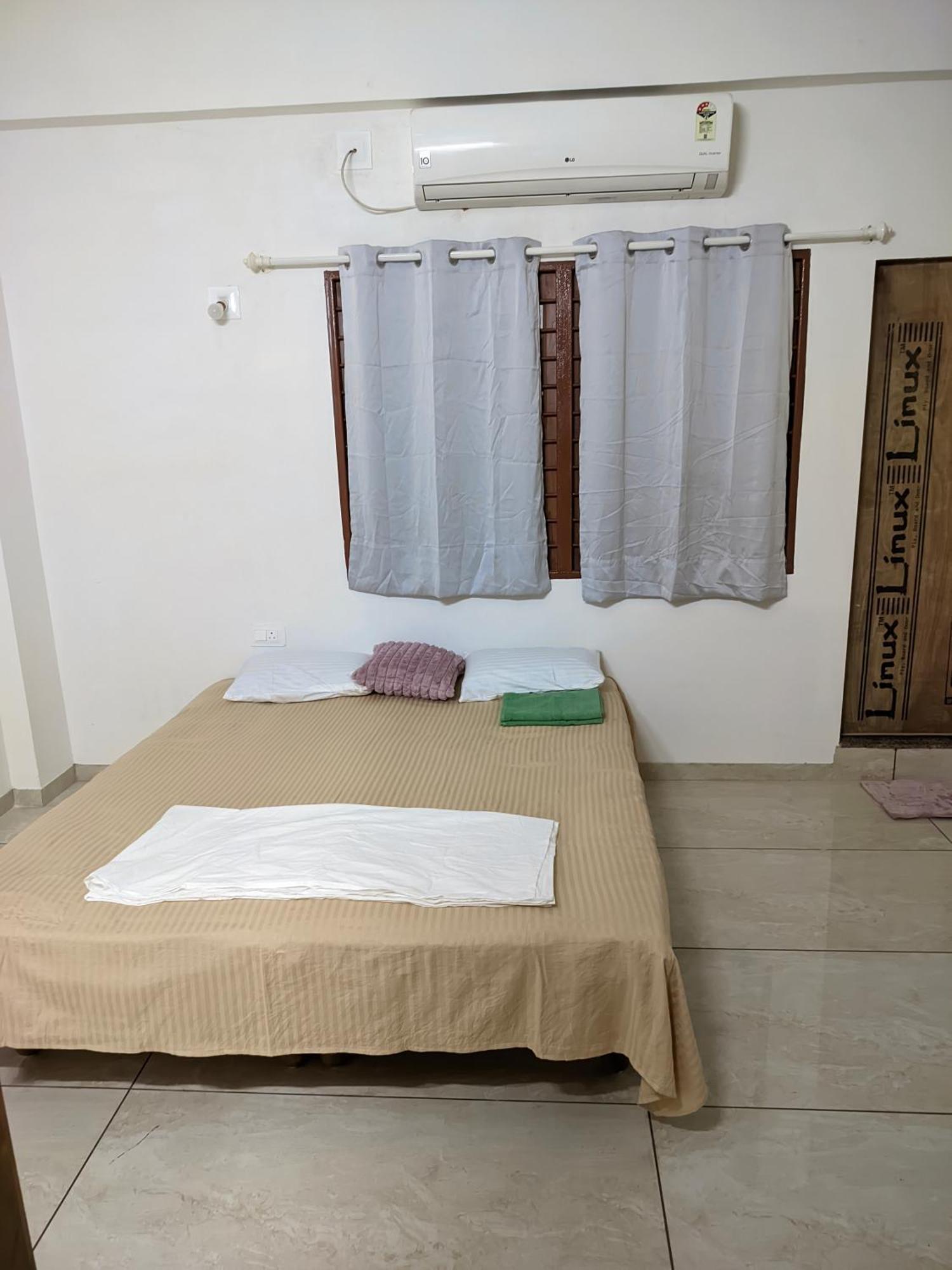 Weekend Home, For Peace & Bliss Holiday home Ahmedabad