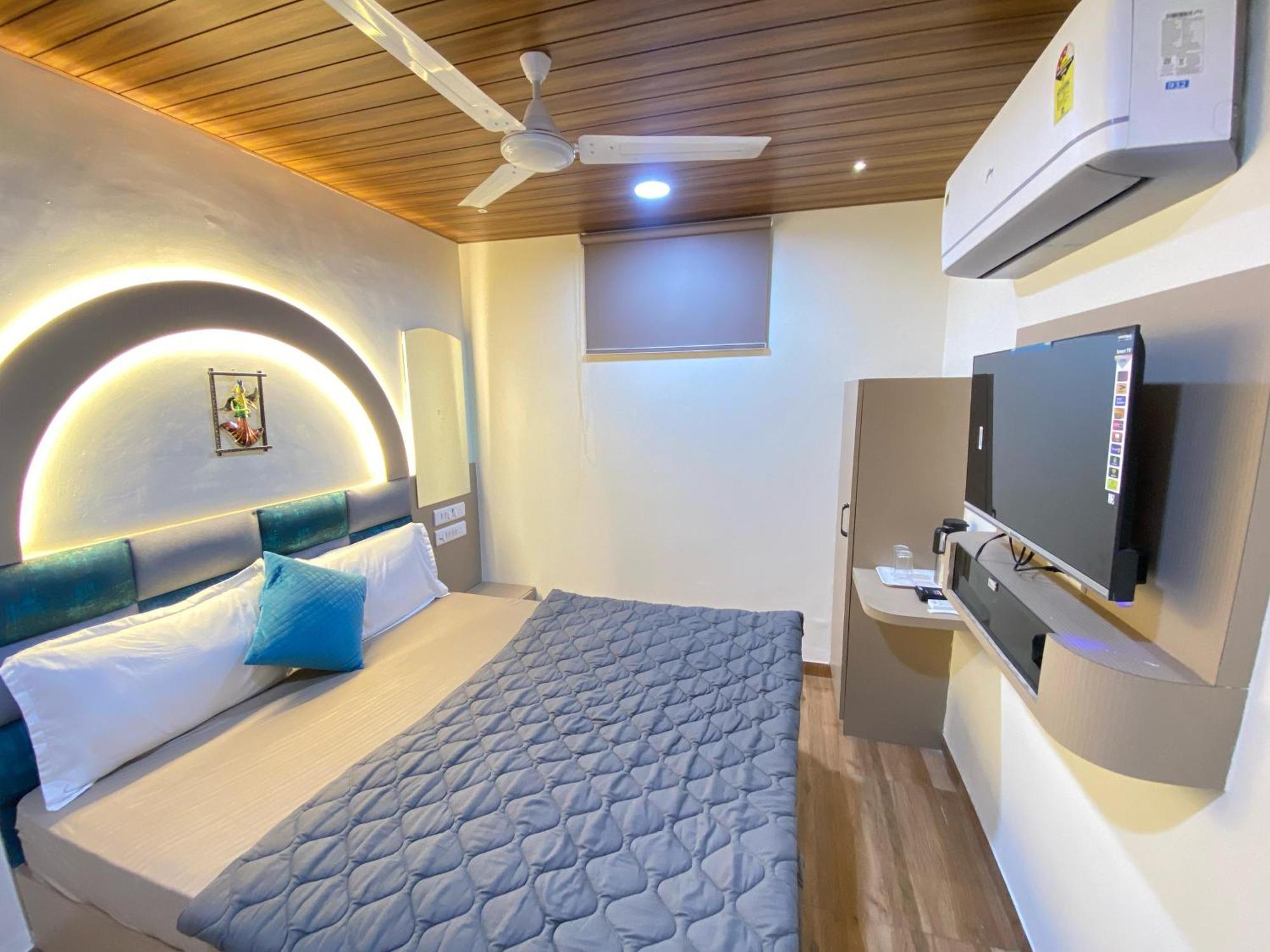 Hotel Rv Residency