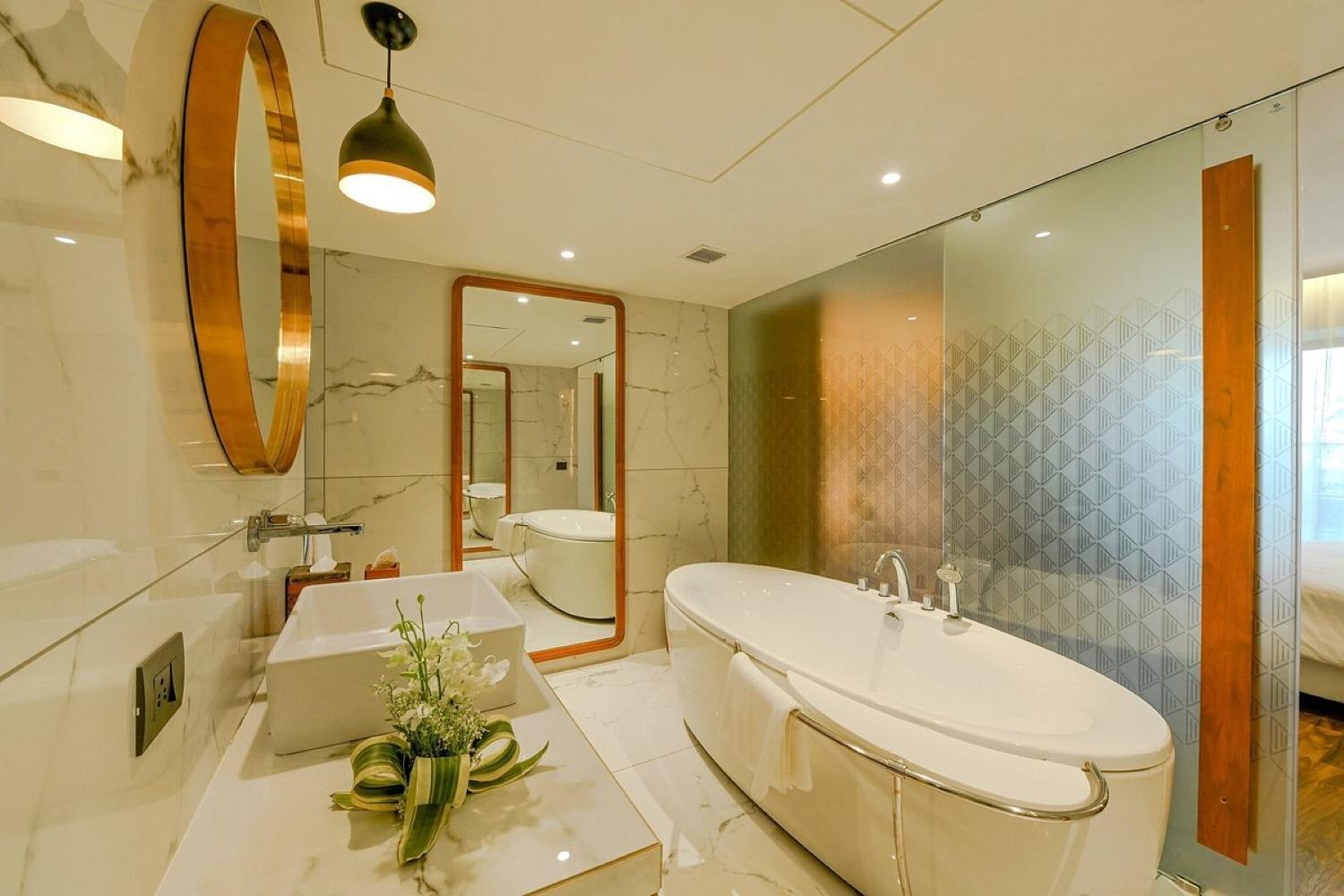 Welcomhotel By Itc Hotels, Ashram Road, 5*