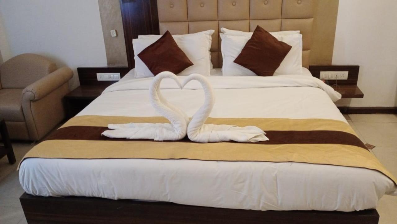 Collection O 17189 Kanak Ashram Road Hotel 3*