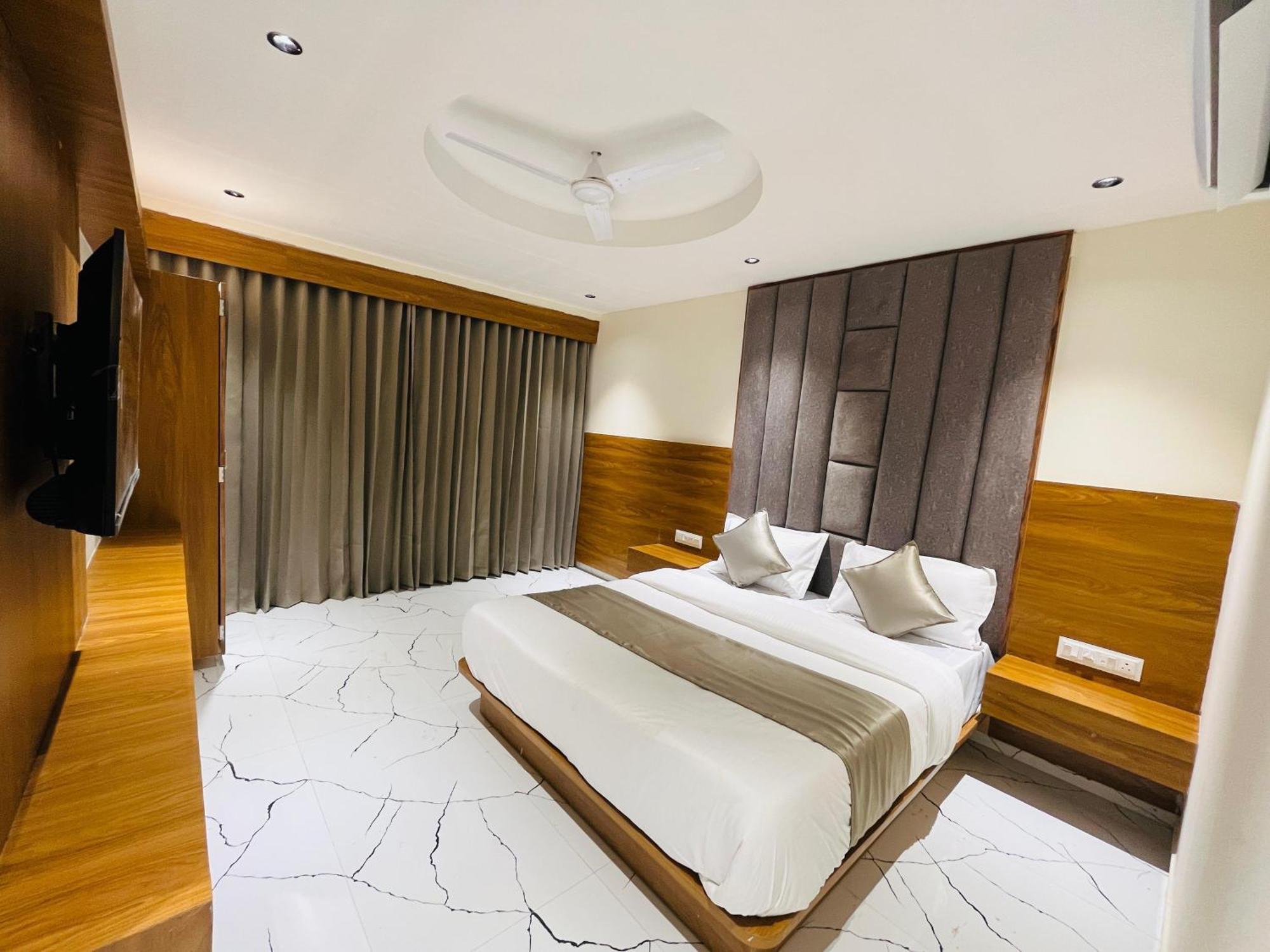Peaceful Hotel 3*