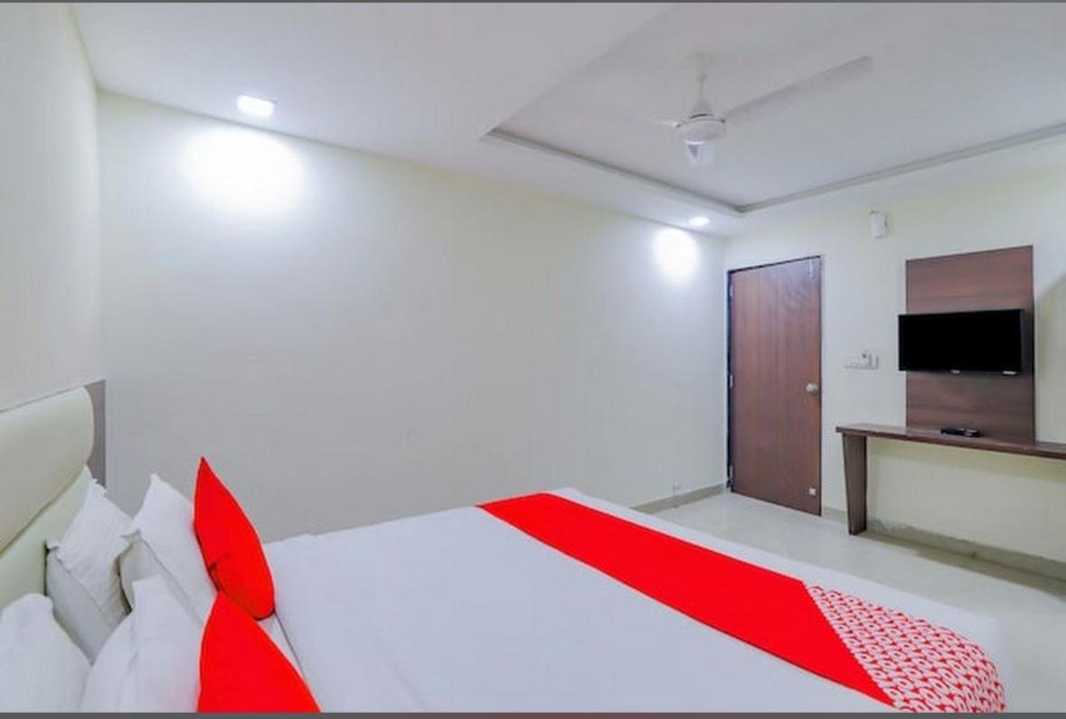 Hotel Greenwood 3*