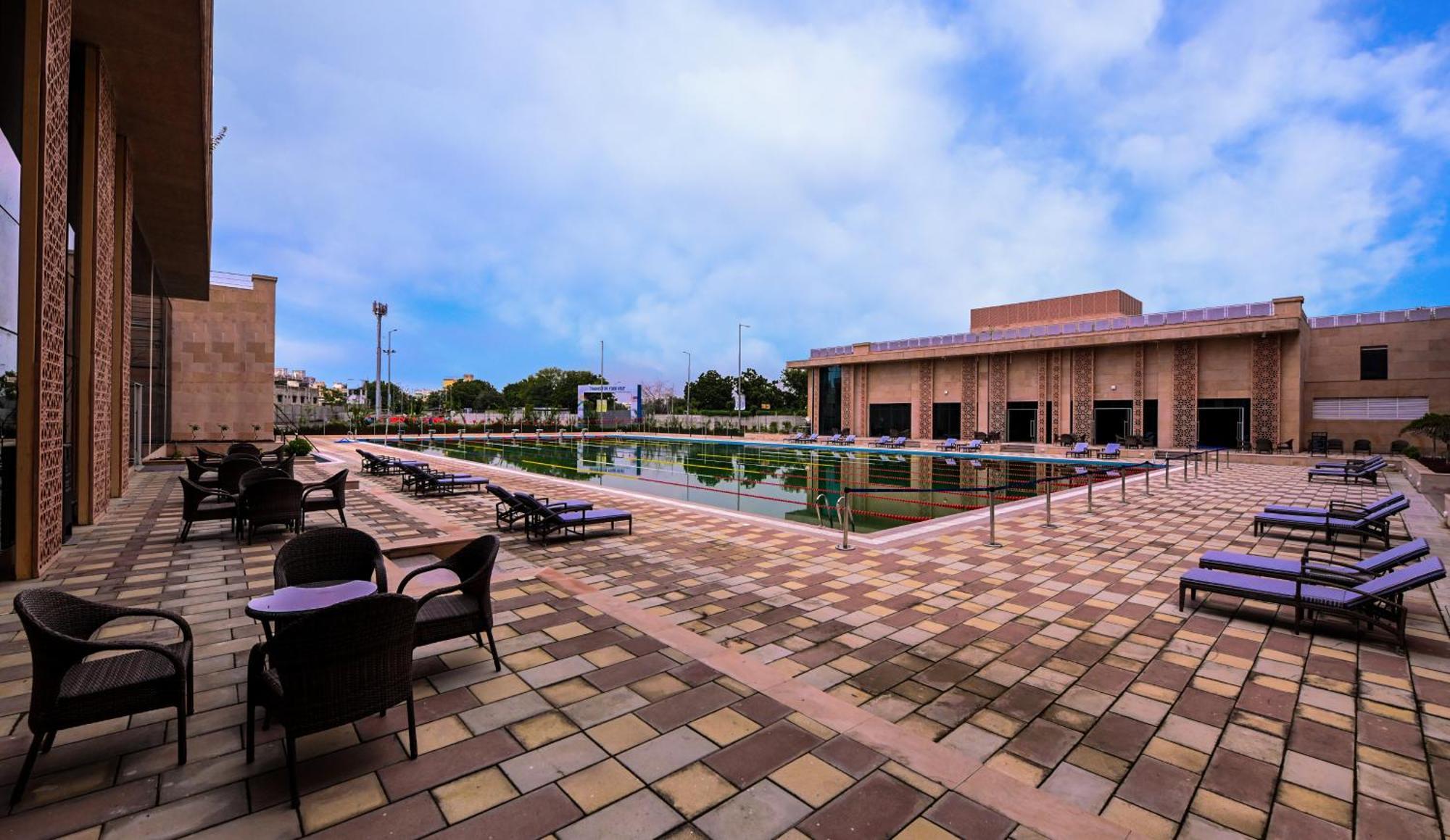 Hotel Ramadabywyndham 4*