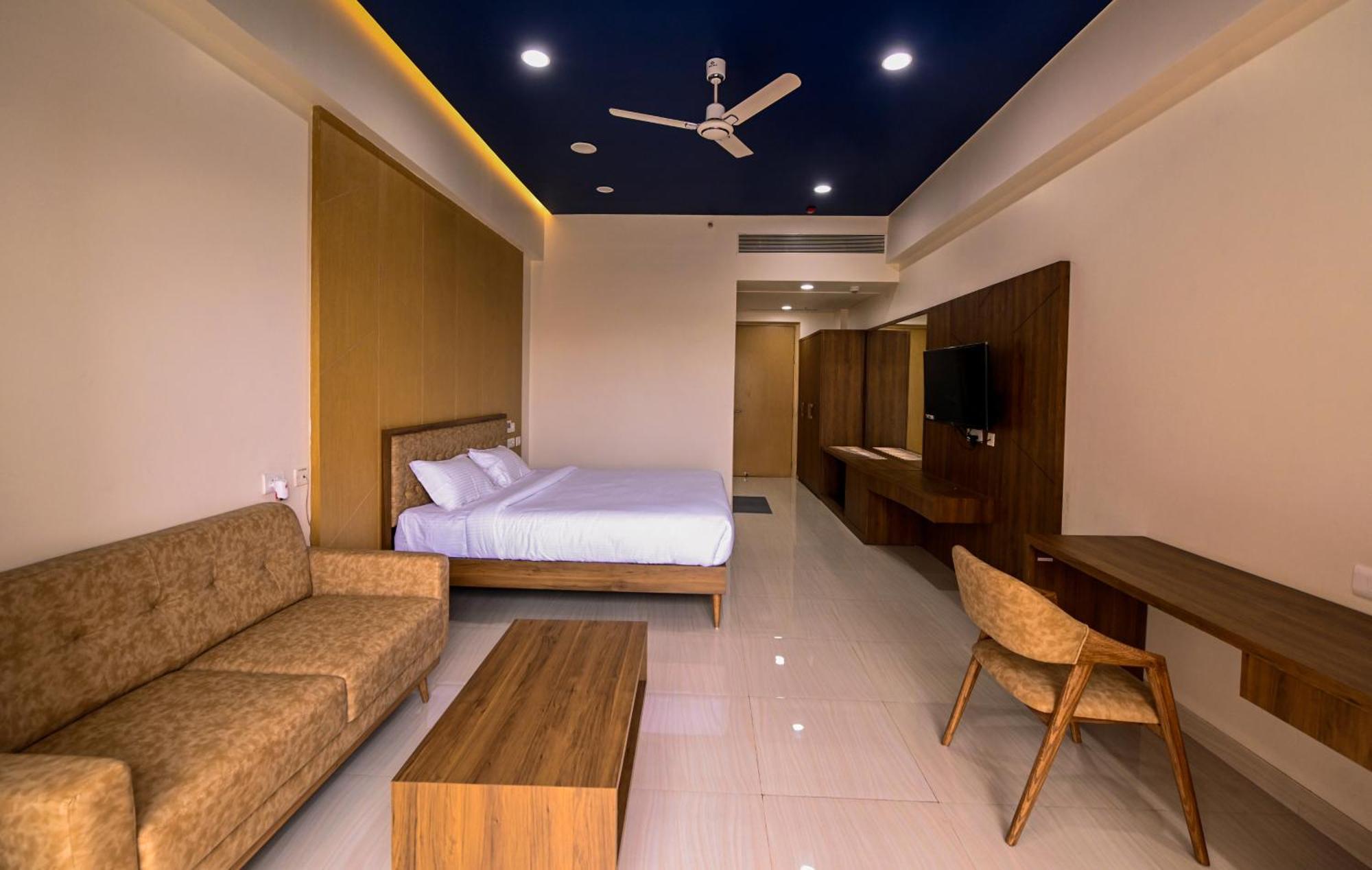 Hotel Ramadabywyndham 4*