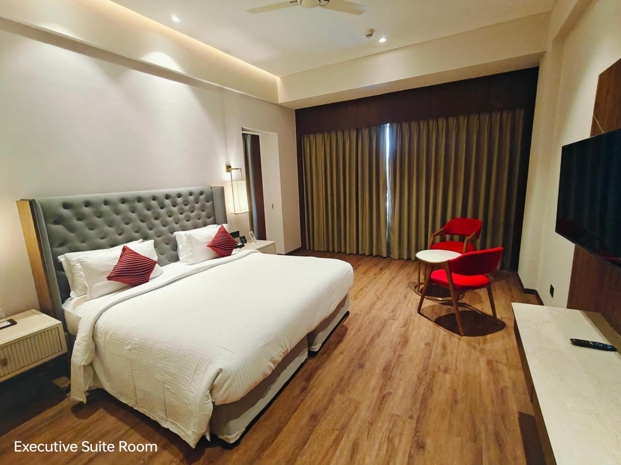 Hotel Ramadabywyndham 4*
