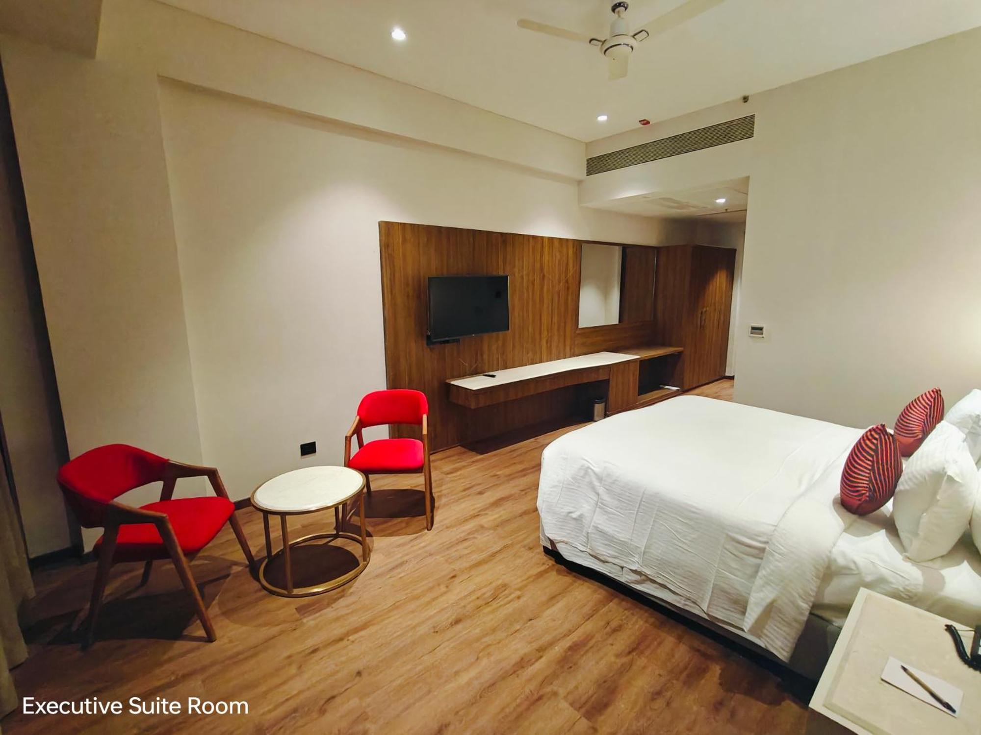 Ramadabywyndham Hotel Ahmedabad