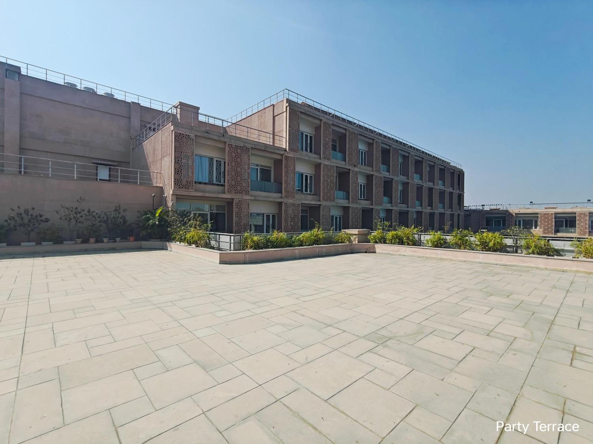 Hotel Ramadabywyndham 4*