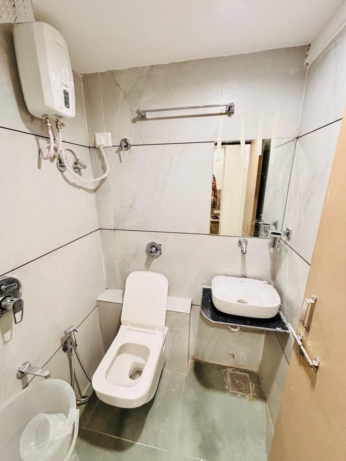 Royal Square Hotel 2*
