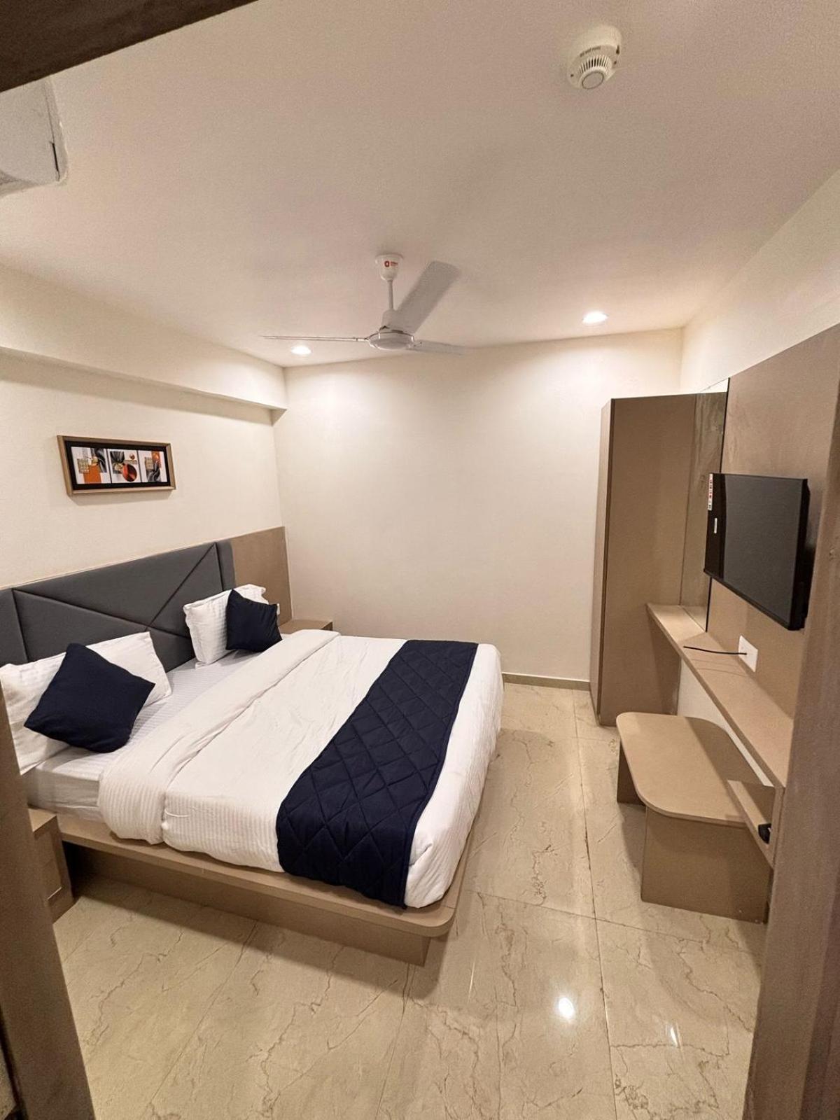 Hotel Royal Square Ahmedabad