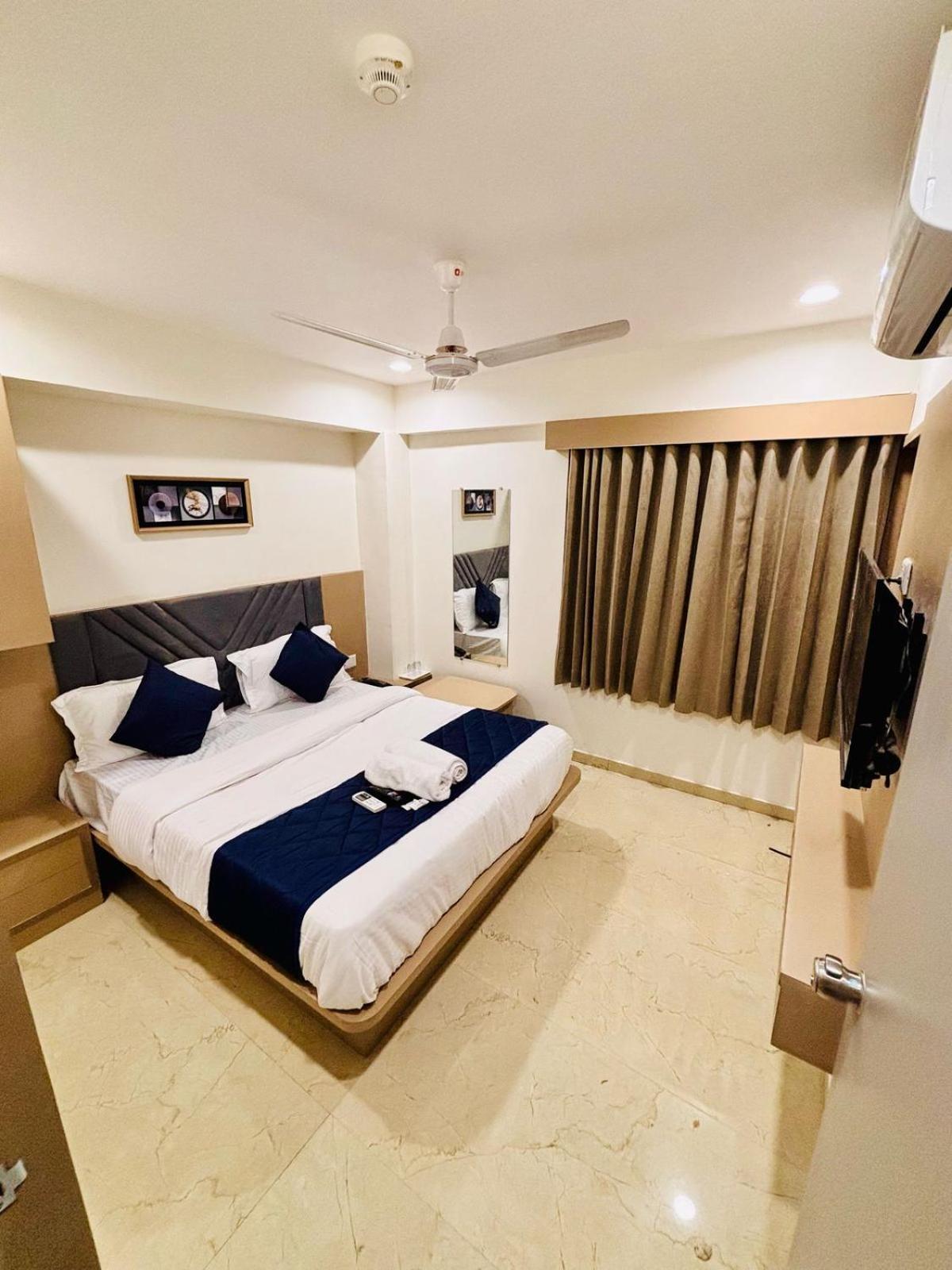 Royal Square 2* Ahmedabad