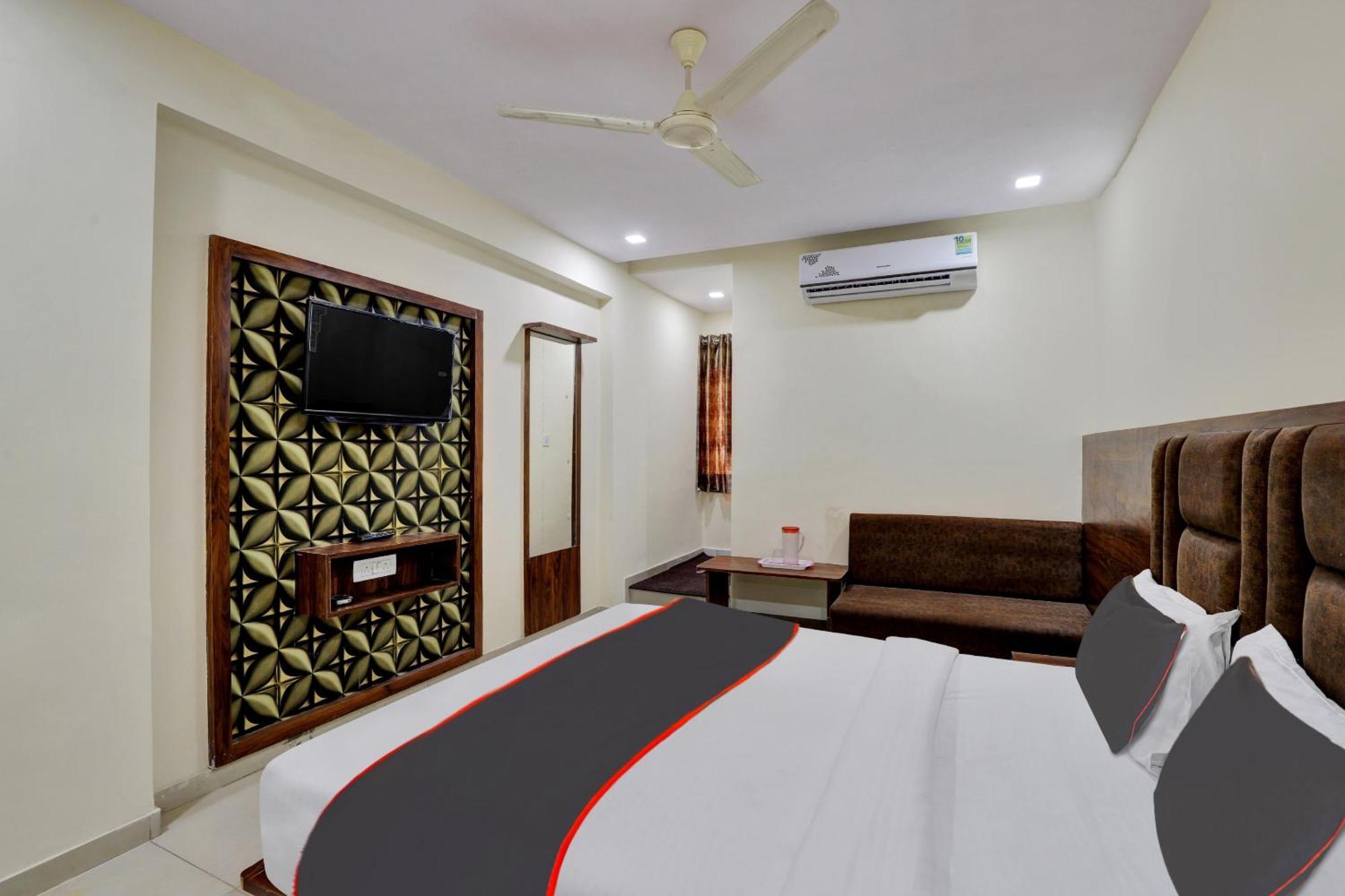 O Neelkamal Hotel 4*