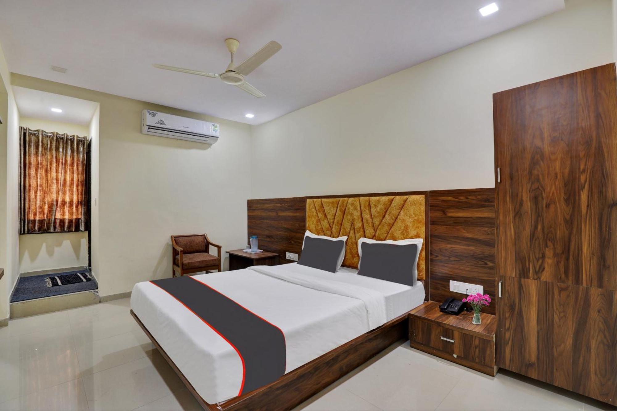 O Neelkamal 4*