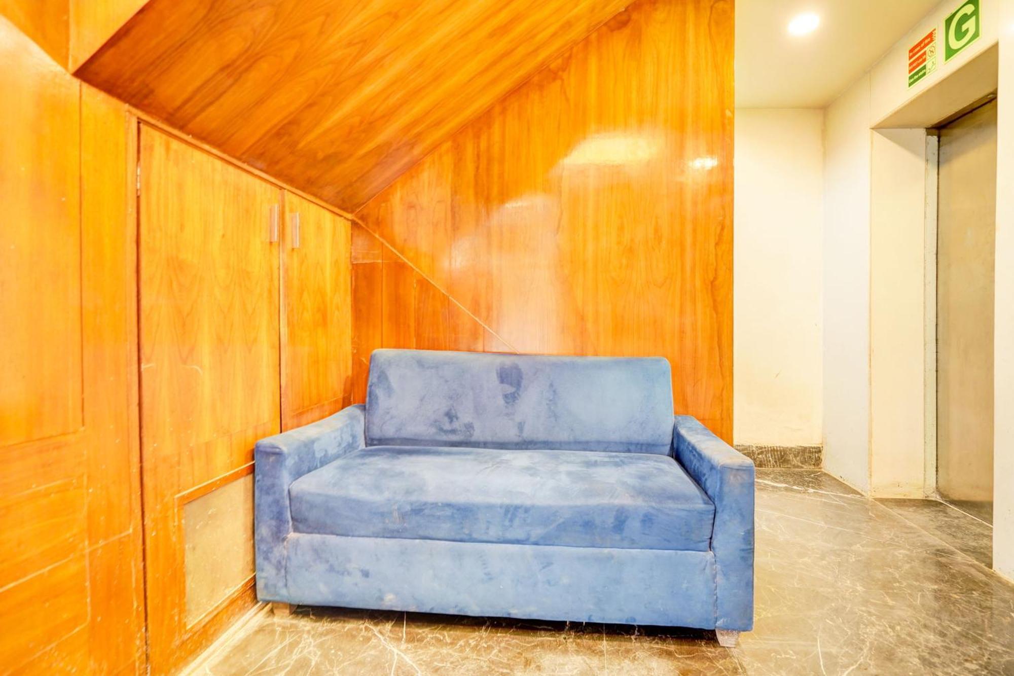 Hotel Super Collection O Airport Road Formerly Kyra *