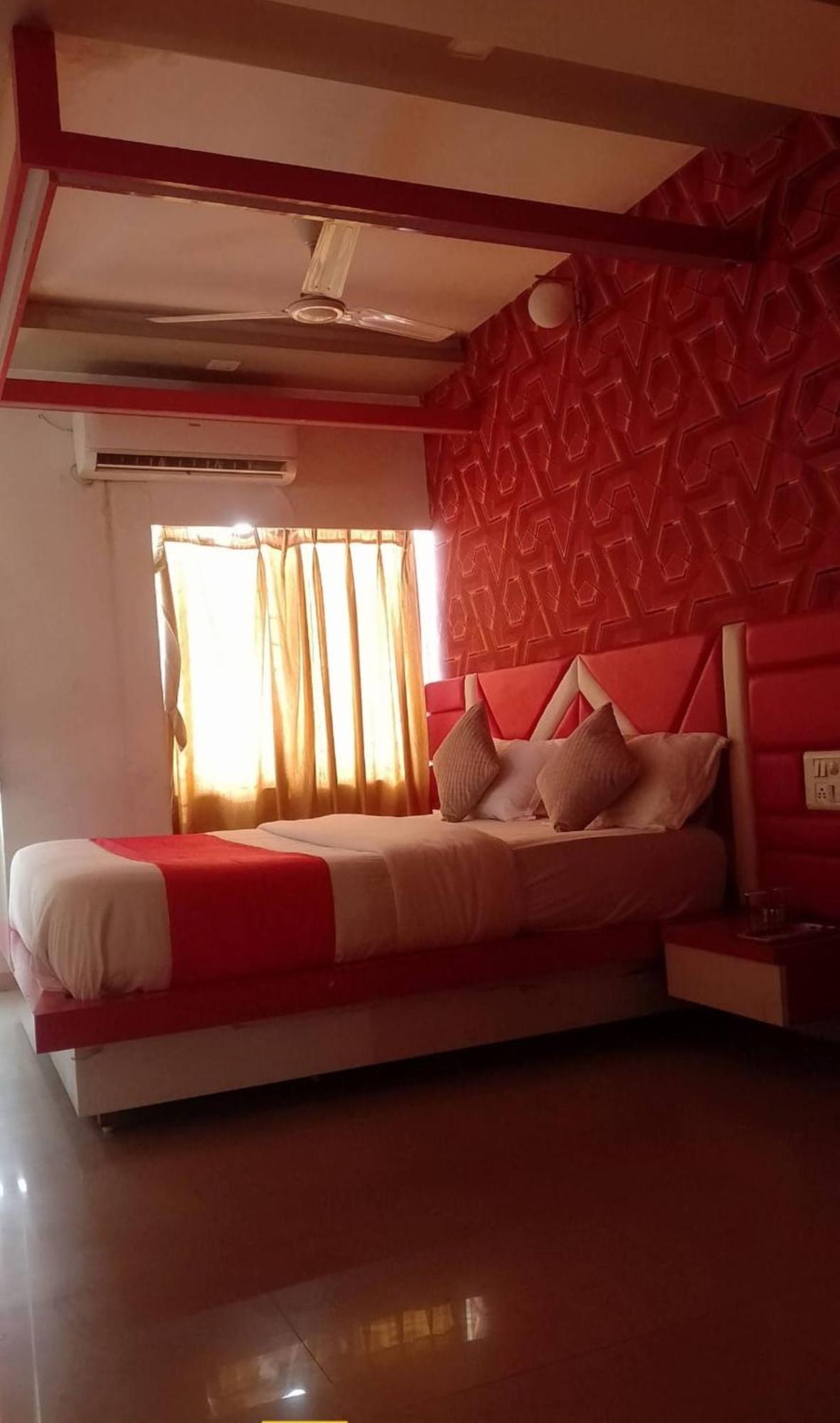 Paradise -ahmedabad 3*