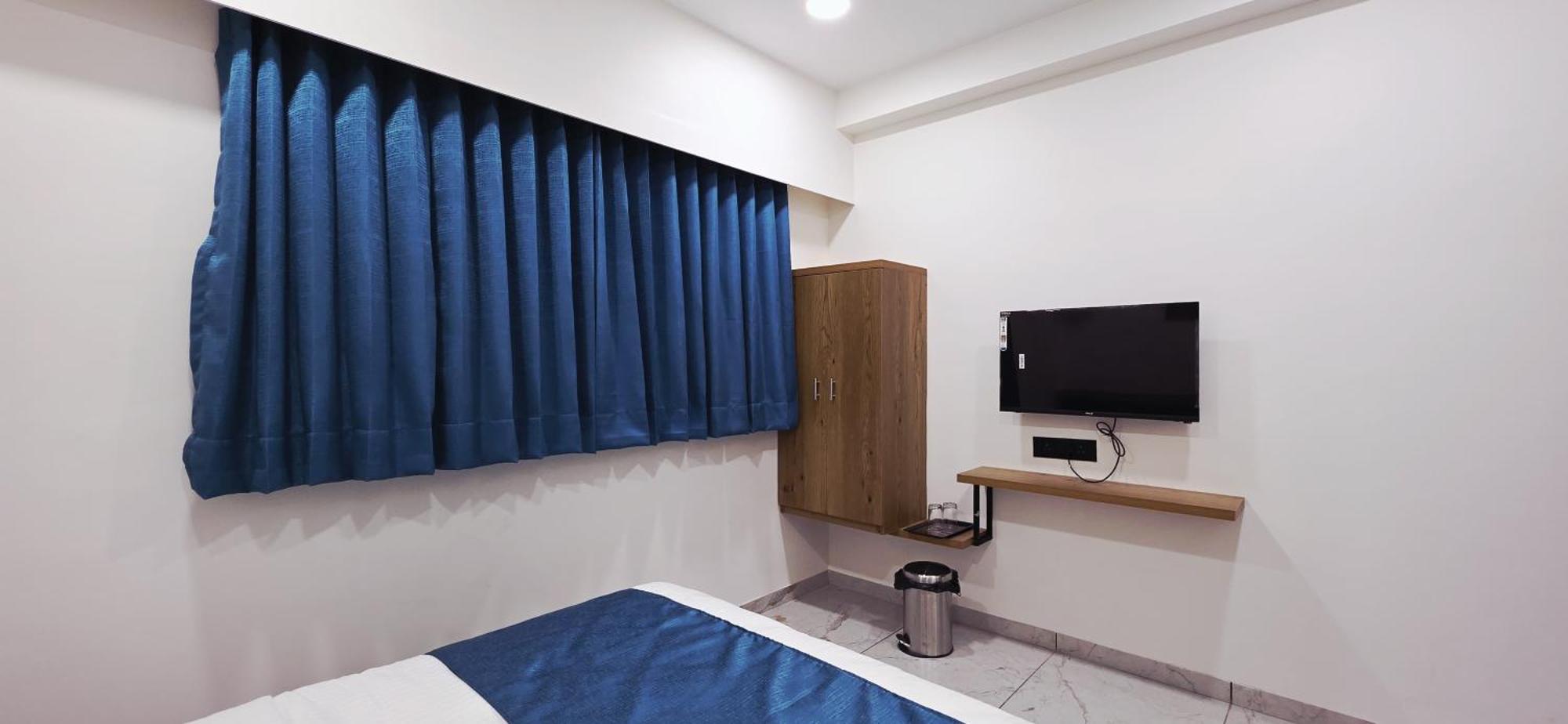I - Trp Mall Hotel Ahmedabad