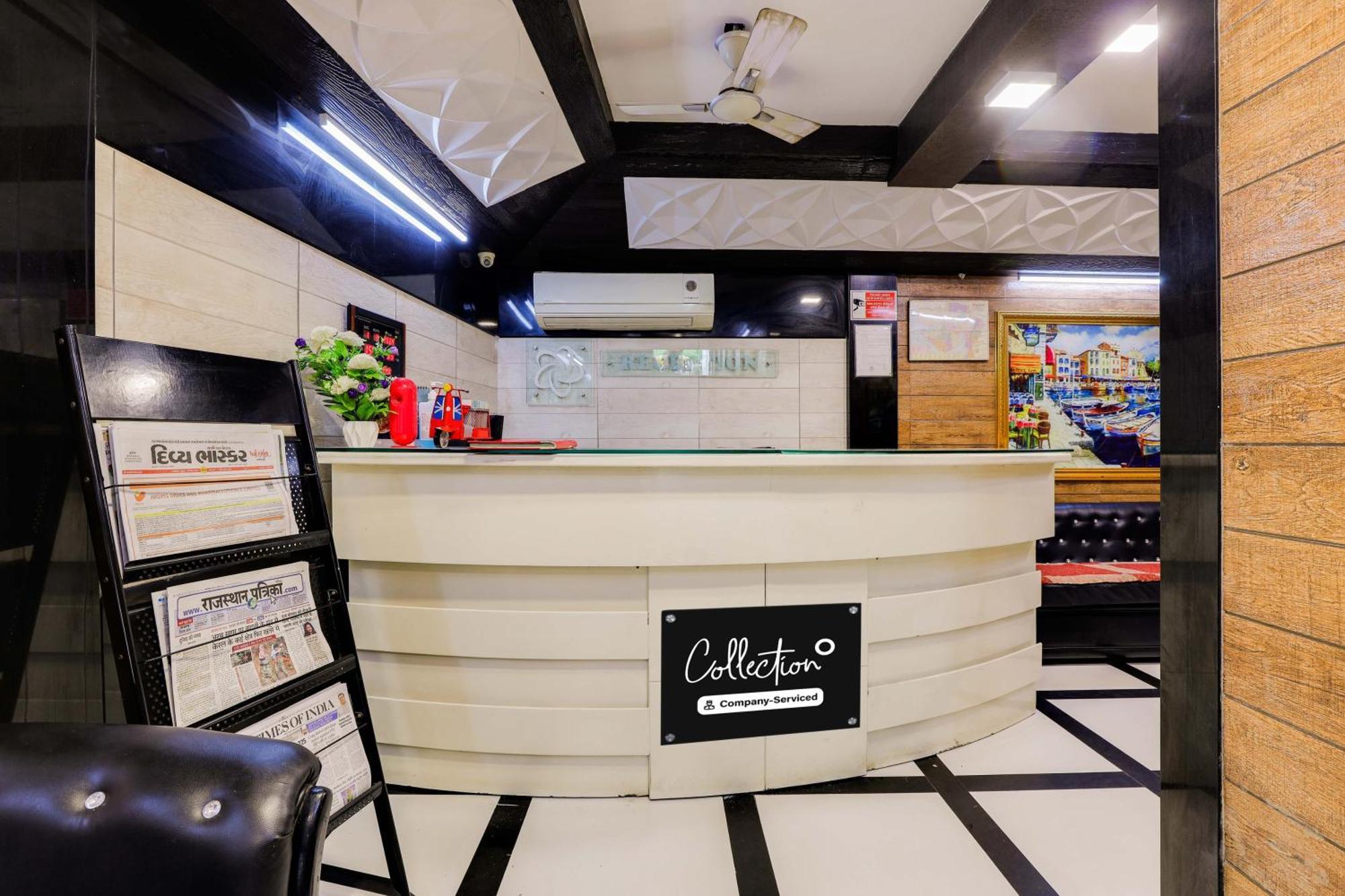 Super Collection O Ashram Road Near Sardar Bridge Formerly Apple 3*