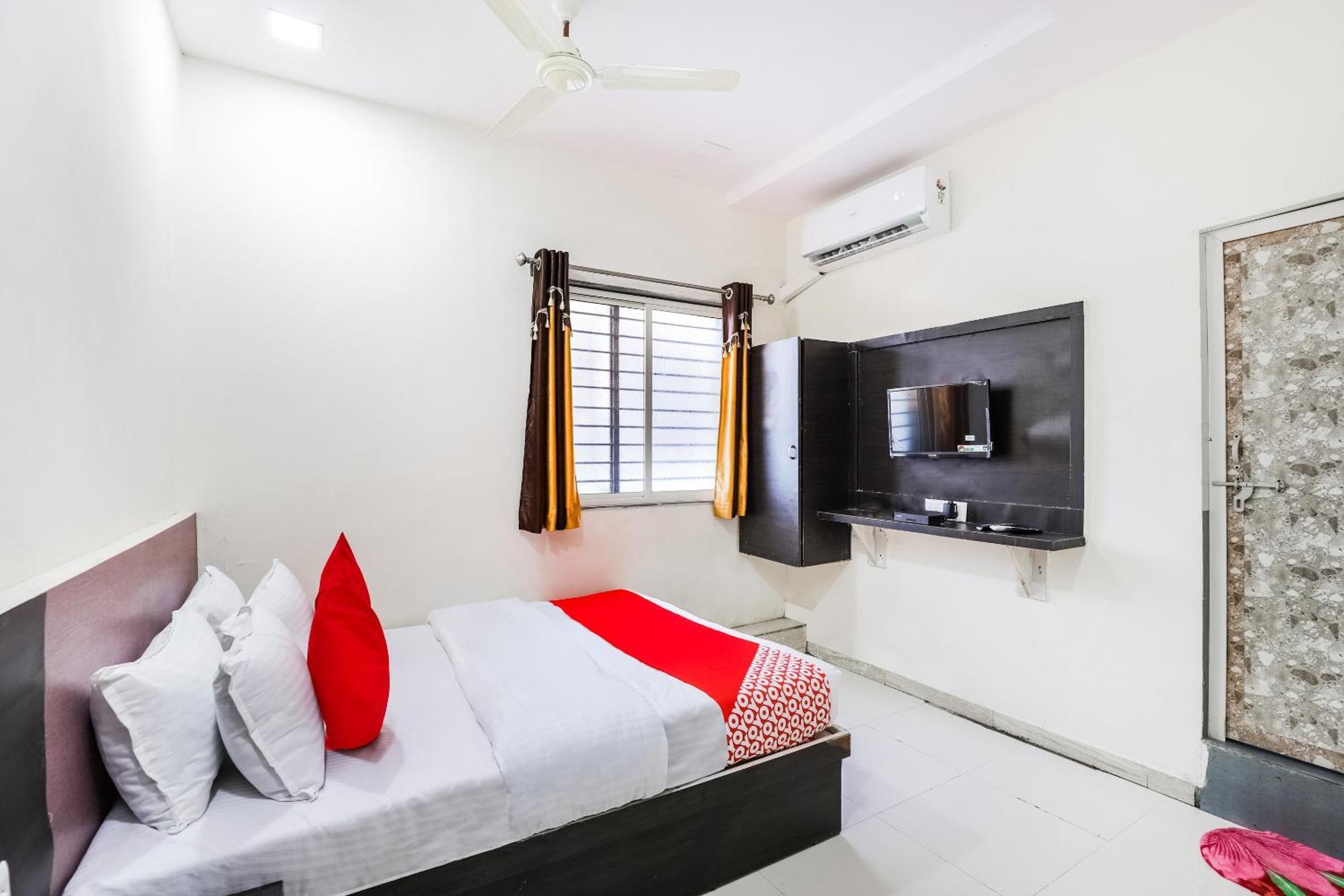 Hotel O Geetanjali