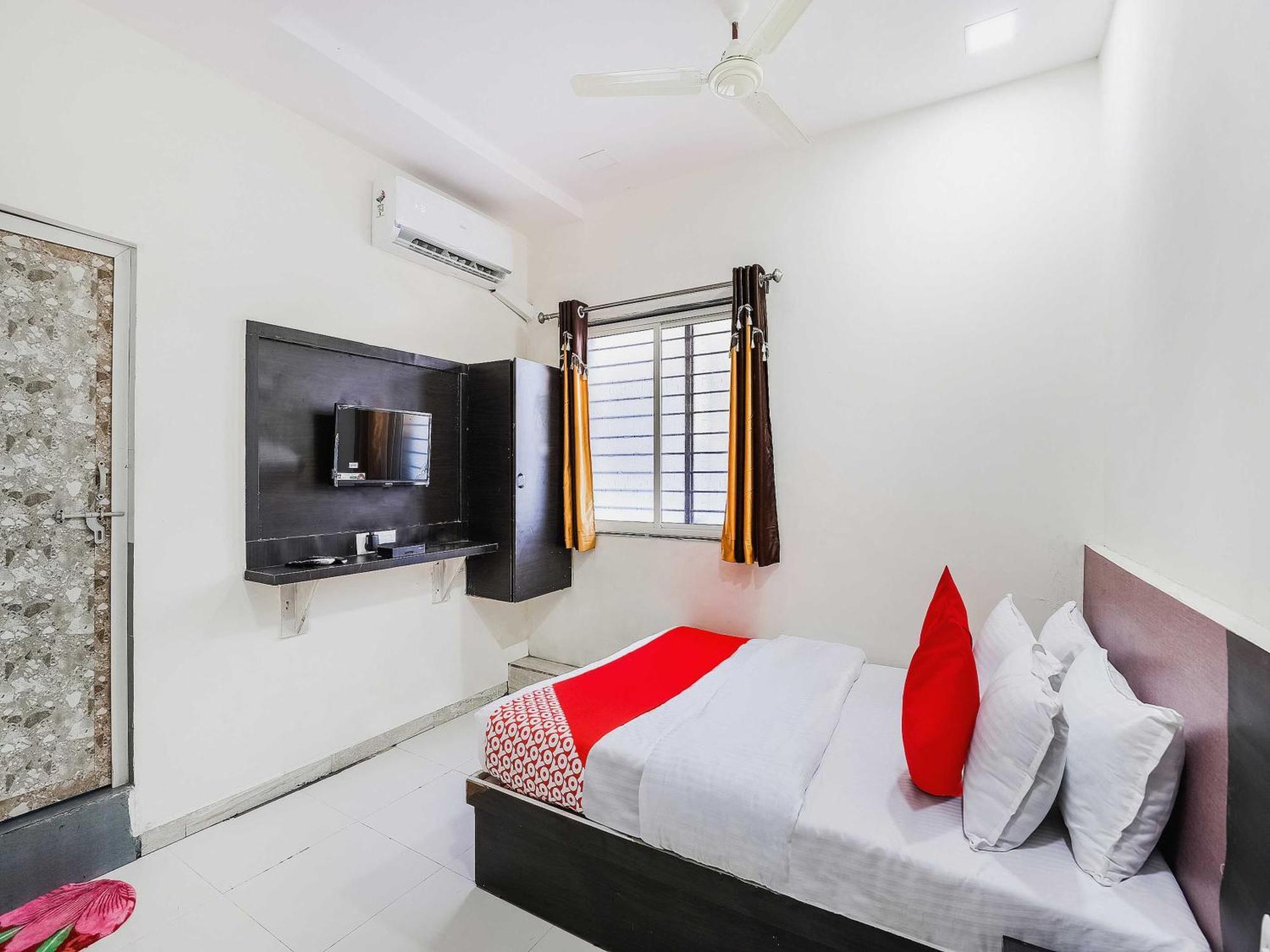 Hotel O Geetanjali