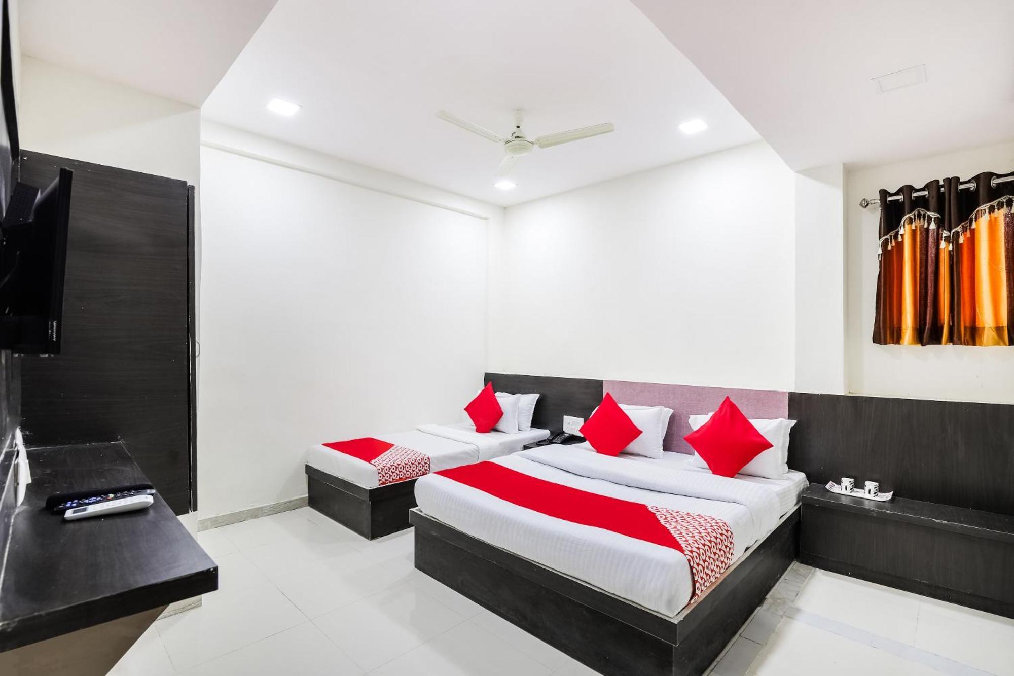 O Geetanjali Hotel 3*