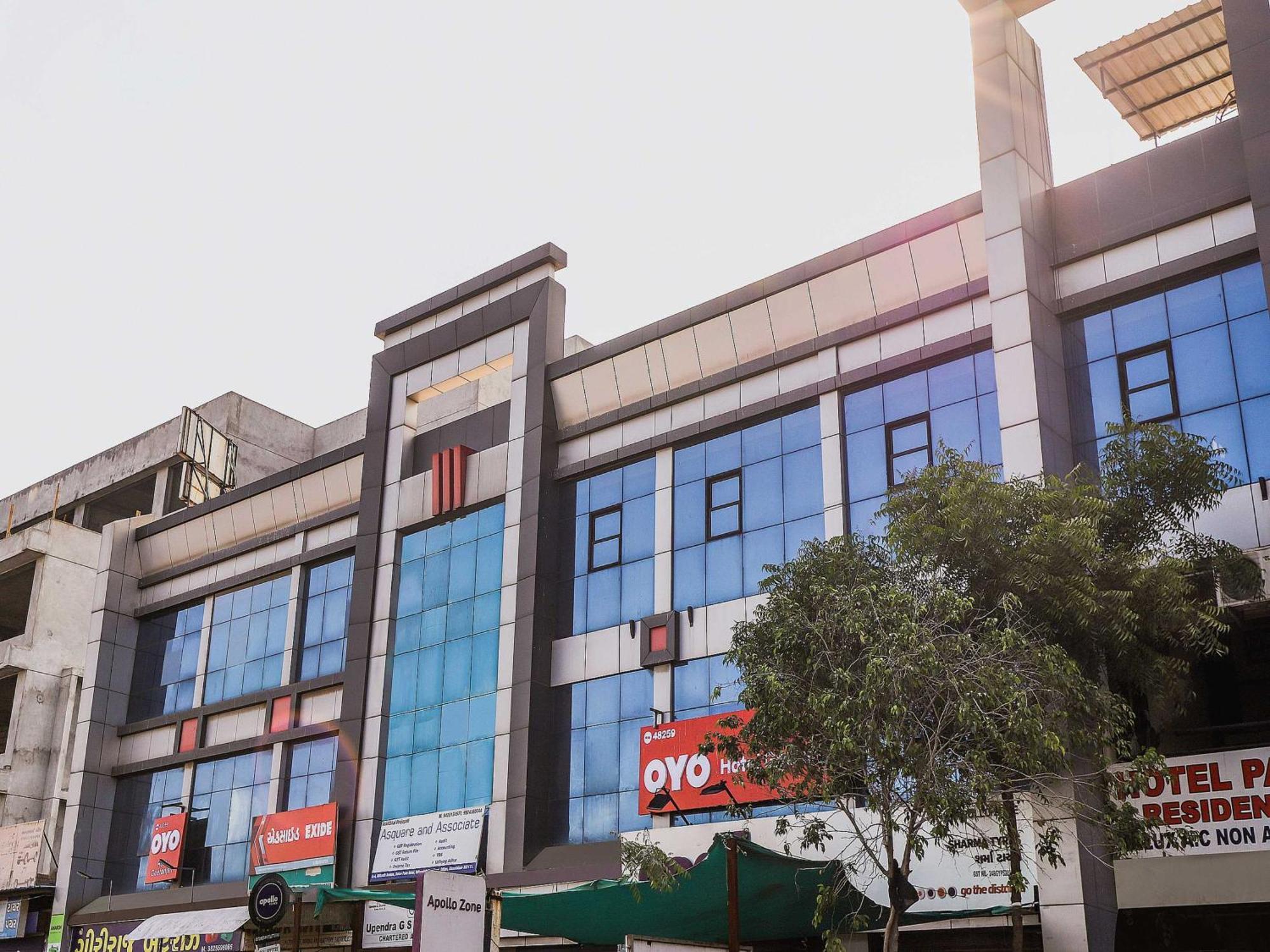O Geetanjali Hotel 3*