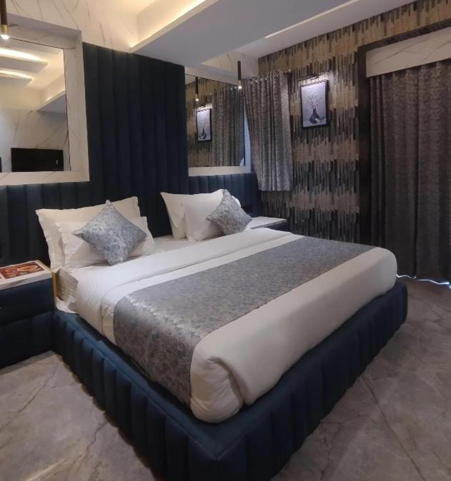 Hotel Pelican Ahmedabad