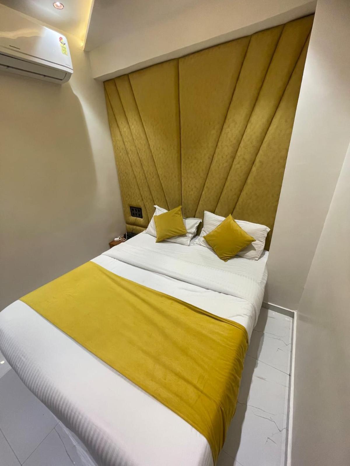 Pelican Hotel 3*