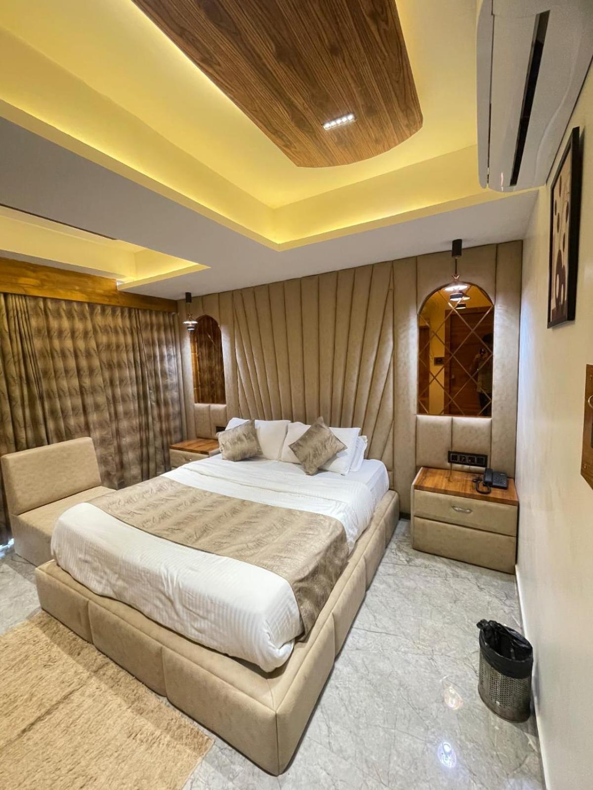 Hotel Pelican