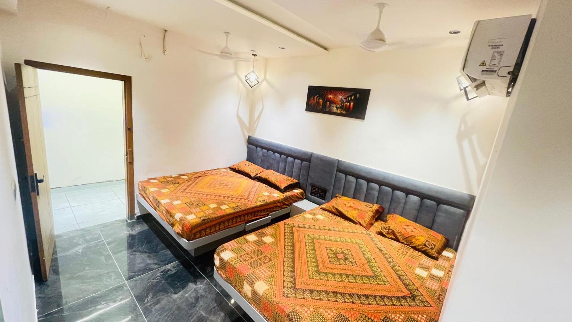 Spot On Sarovar Hotel Ahmedabad